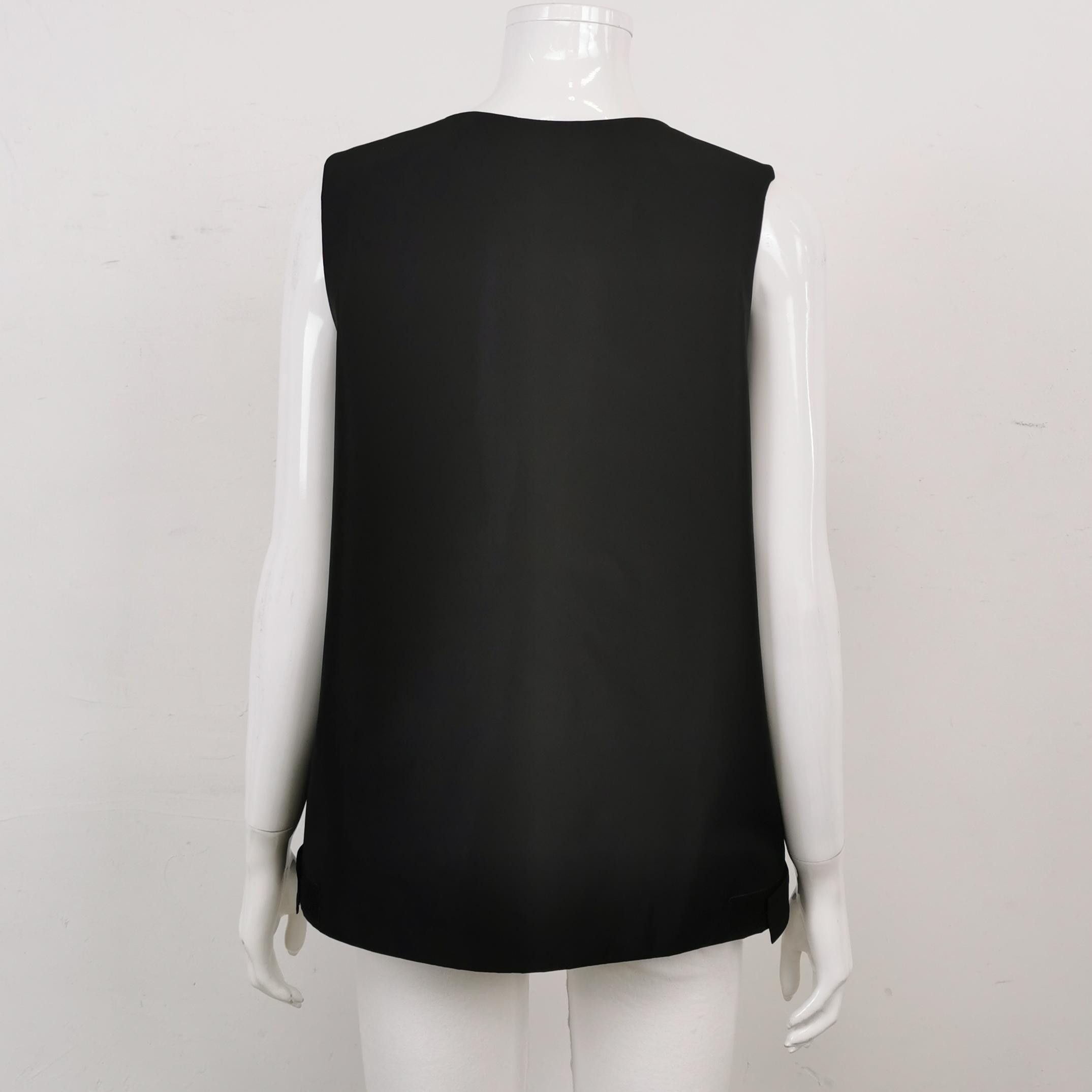 Prada Prada Nylon Logo Vest Size M Size US M / EU 48-50 / 2 - 2 Thumbnail