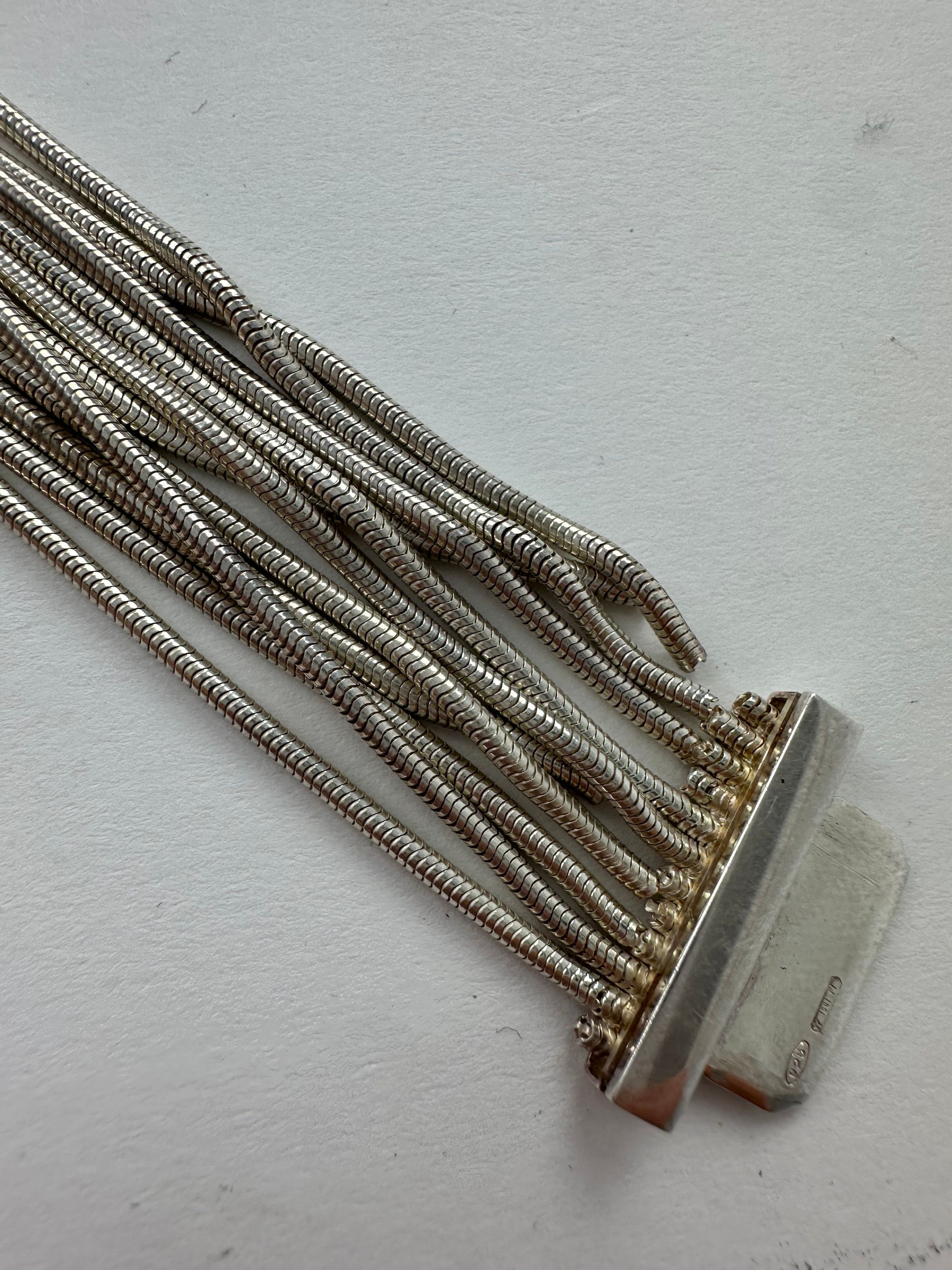 Gucci Vintage Logo Engraved Bracelet Silver Metal Size ONE SIZE - 5 Thumbnail