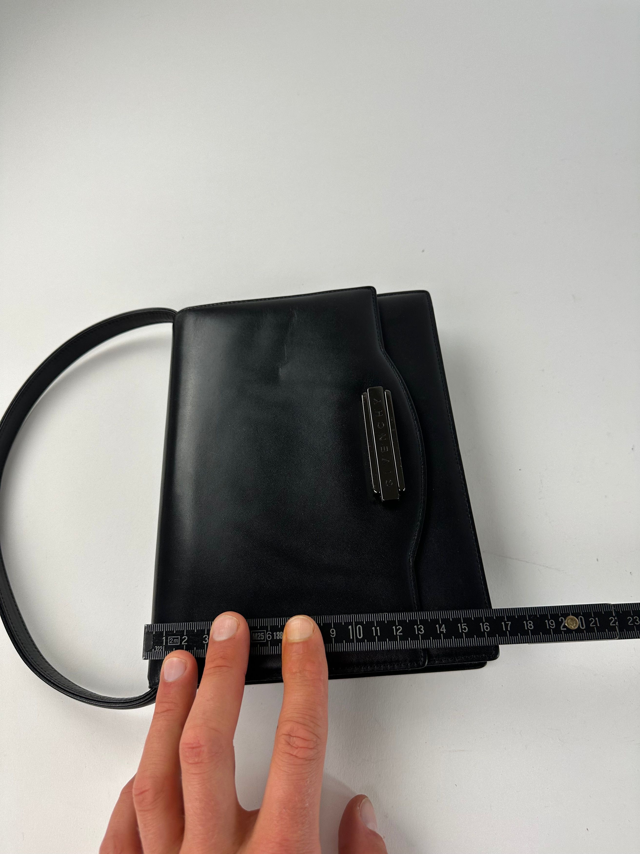 Givenchy Vintage Leather Shoulder Bag Y2K Black Silver Size ONE SIZE - 11 Thumbnail