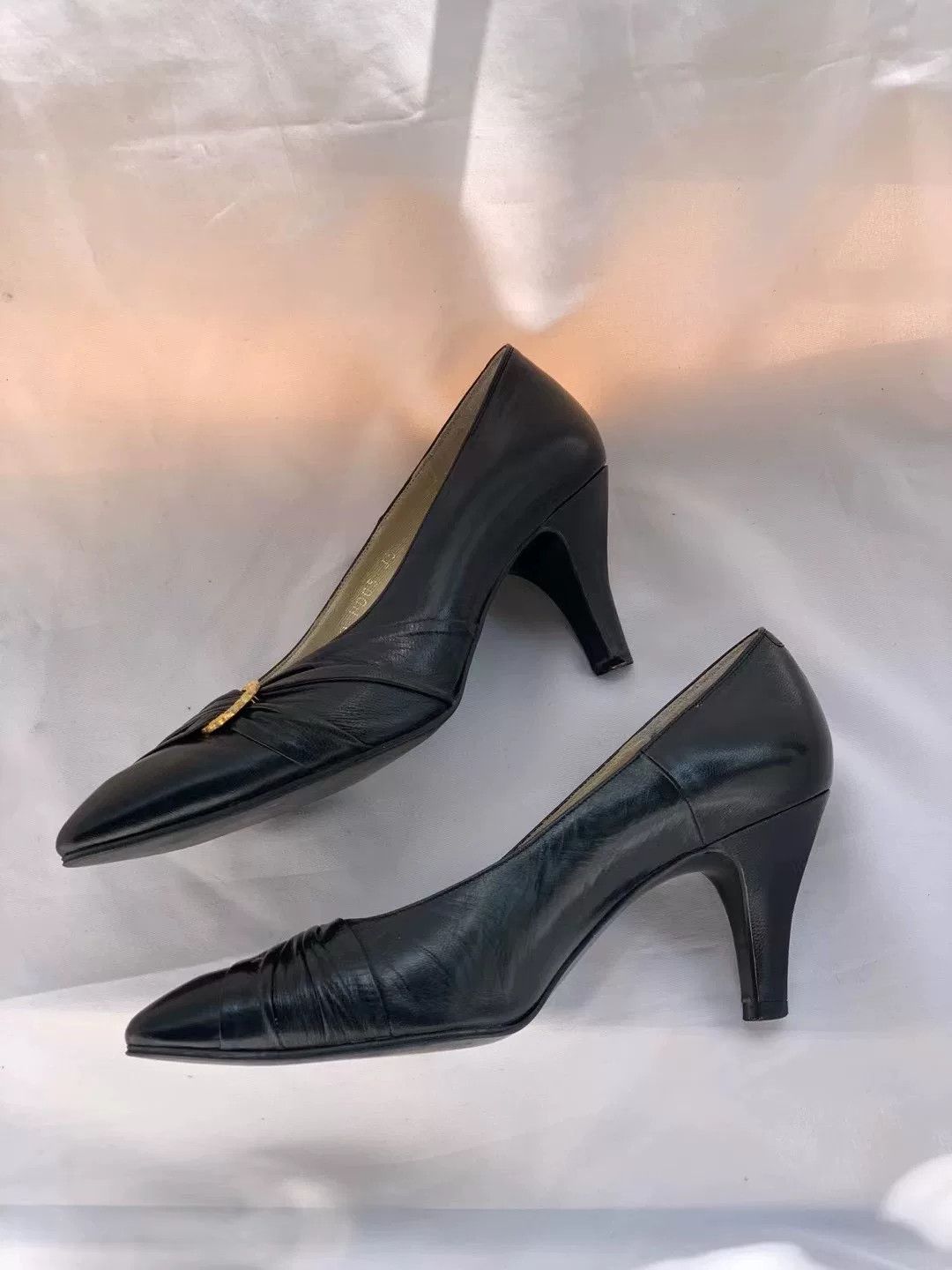 Yves Saint Laurent Vintage YSL Women's Shoes Size US 4 / IT 34 - 8 Thumbnail