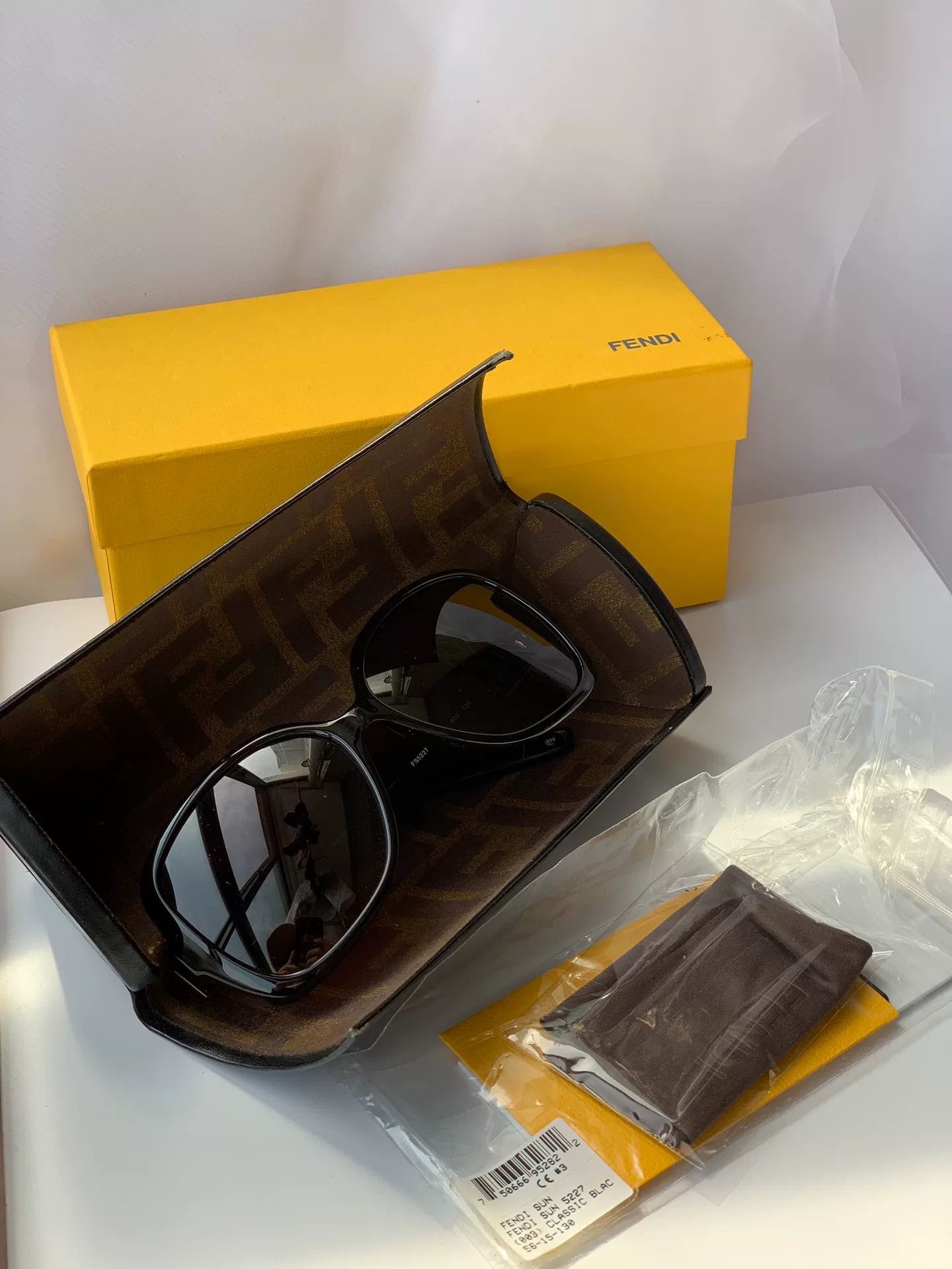 Fendi Fendi Vintage Sunglasses Size ONE SIZE - 9 Thumbnail