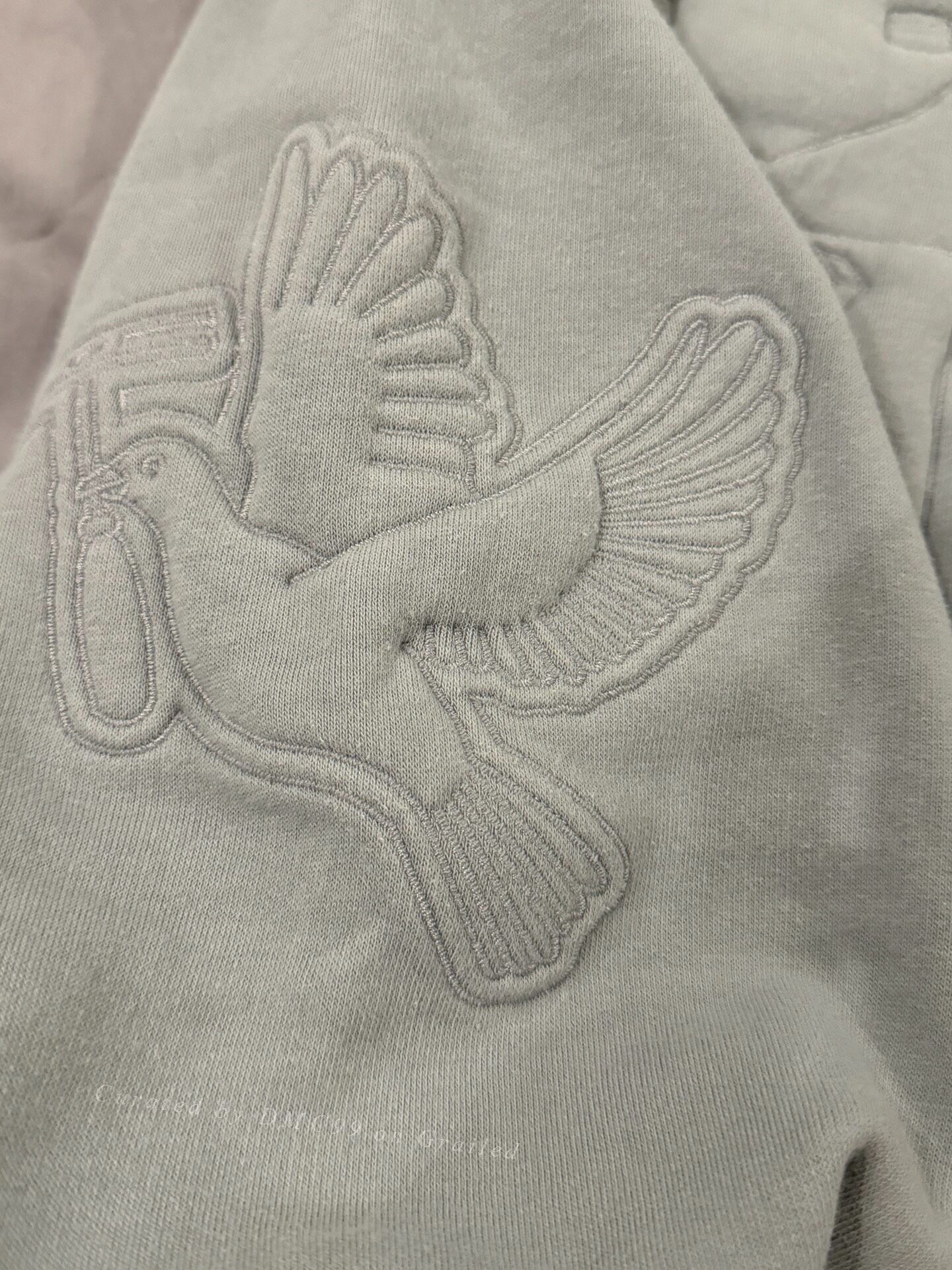 Louis Vuitton Louis Vuitton Gray Medal 3D Hoodie Size US L / EU 52-54 / 3 - 5 Thumbnail