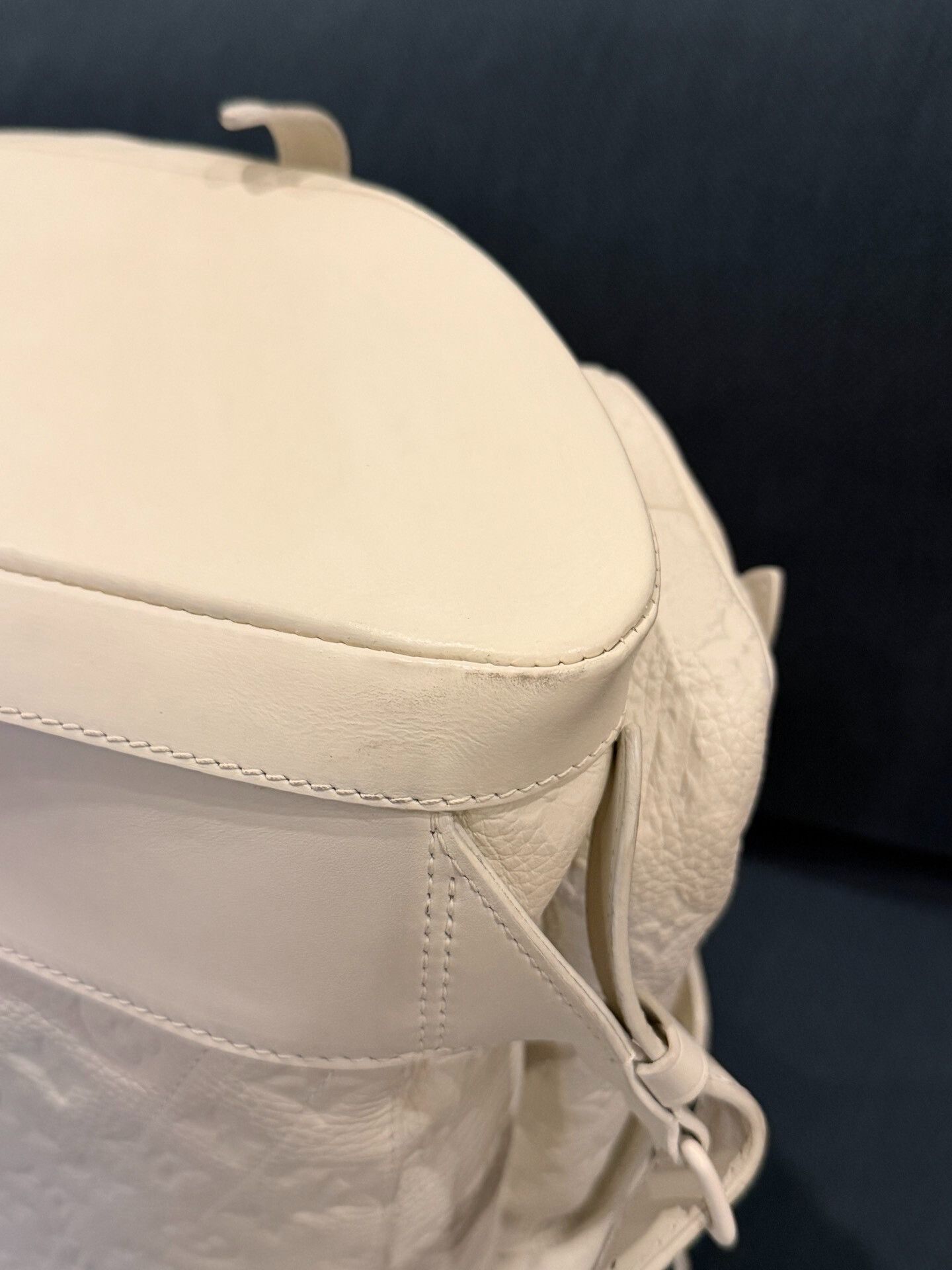 Louis Vuitton LV Christopher Embossed White Backpack Size ONE SIZE - 3 Thumbnail