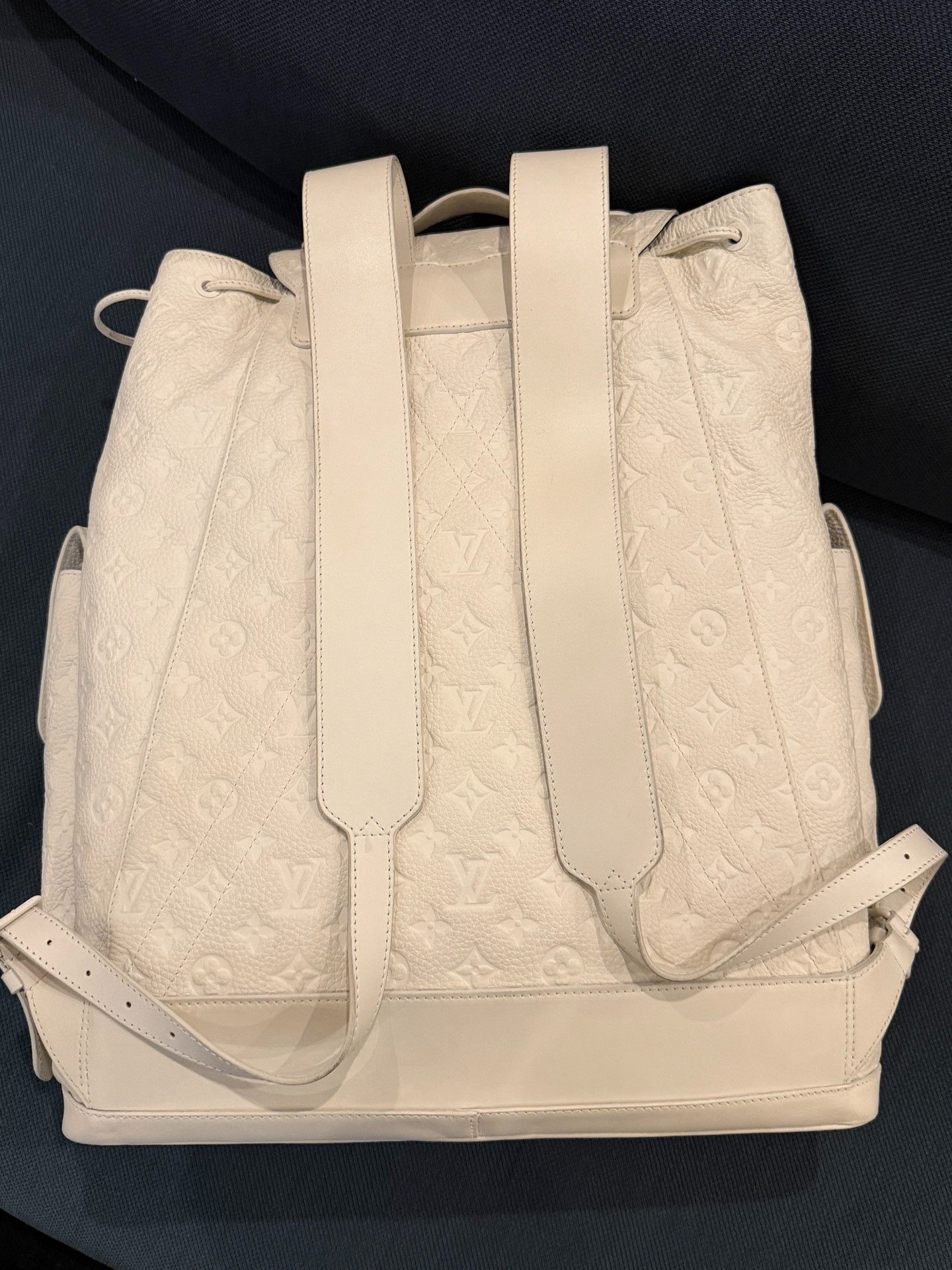 Louis Vuitton LV Christopher Embossed White Backpack Size ONE SIZE - 4 Thumbnail