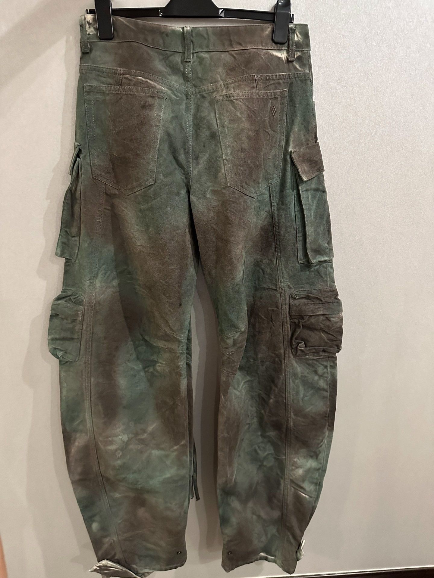 The Attico Attico Multi-Pocket Cargo Pants Size 27" / US 4 / IT 40 - 2 Thumbnail