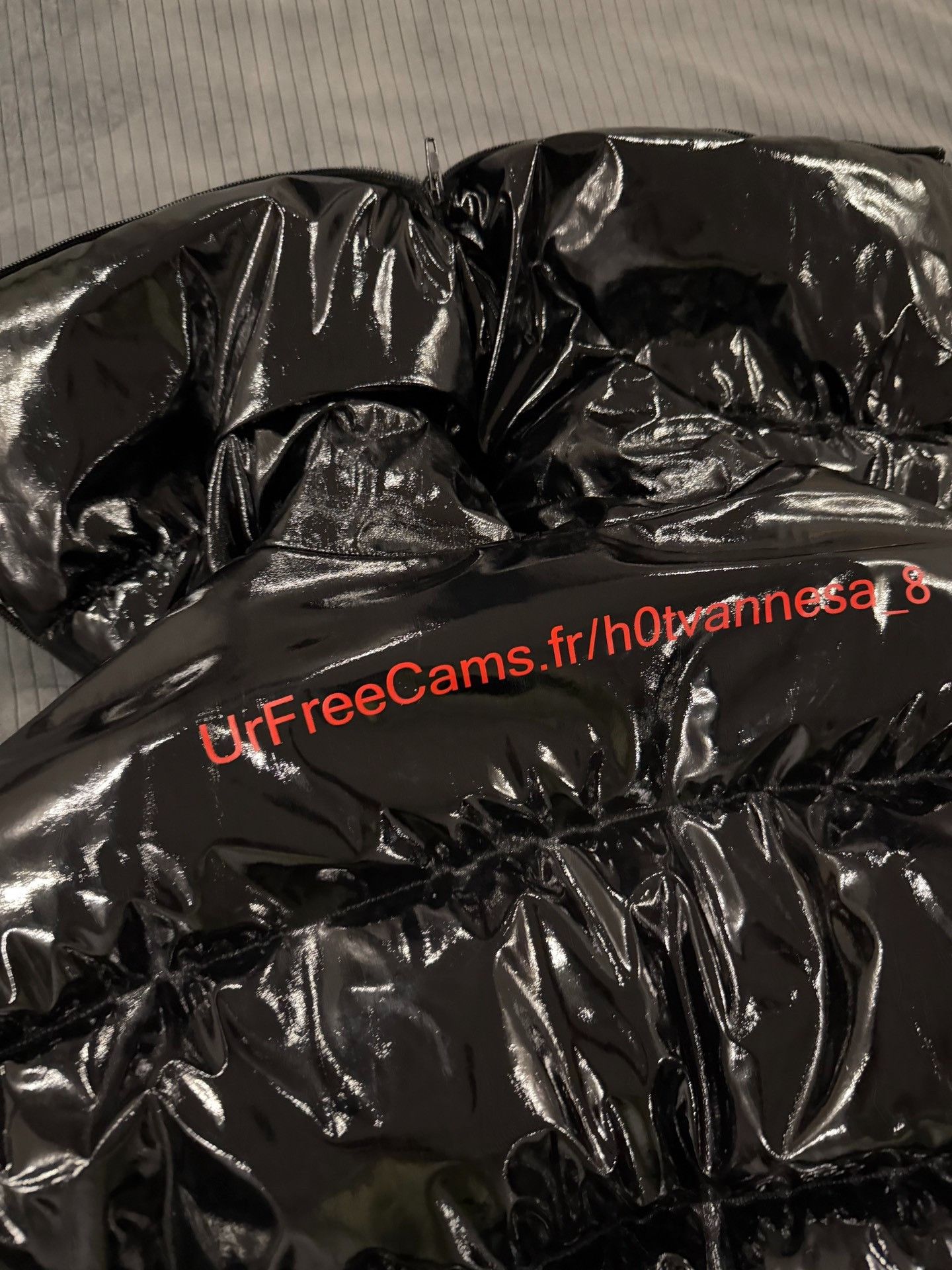 Vetements Vetements Patent Leather Down Jacket Size US S / EU 44-46 / 1 - 3 Thumbnail