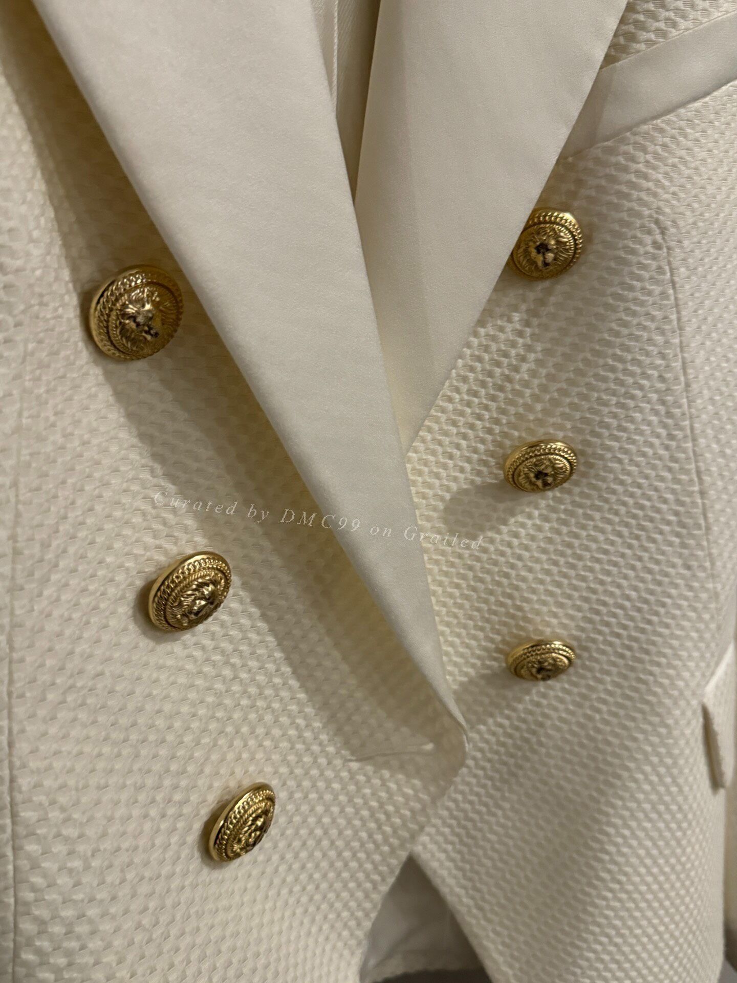 Balmain Balmain Gold Button White Blazer Size XS / US 0-2 / IT 36-38 - 2 Thumbnail
