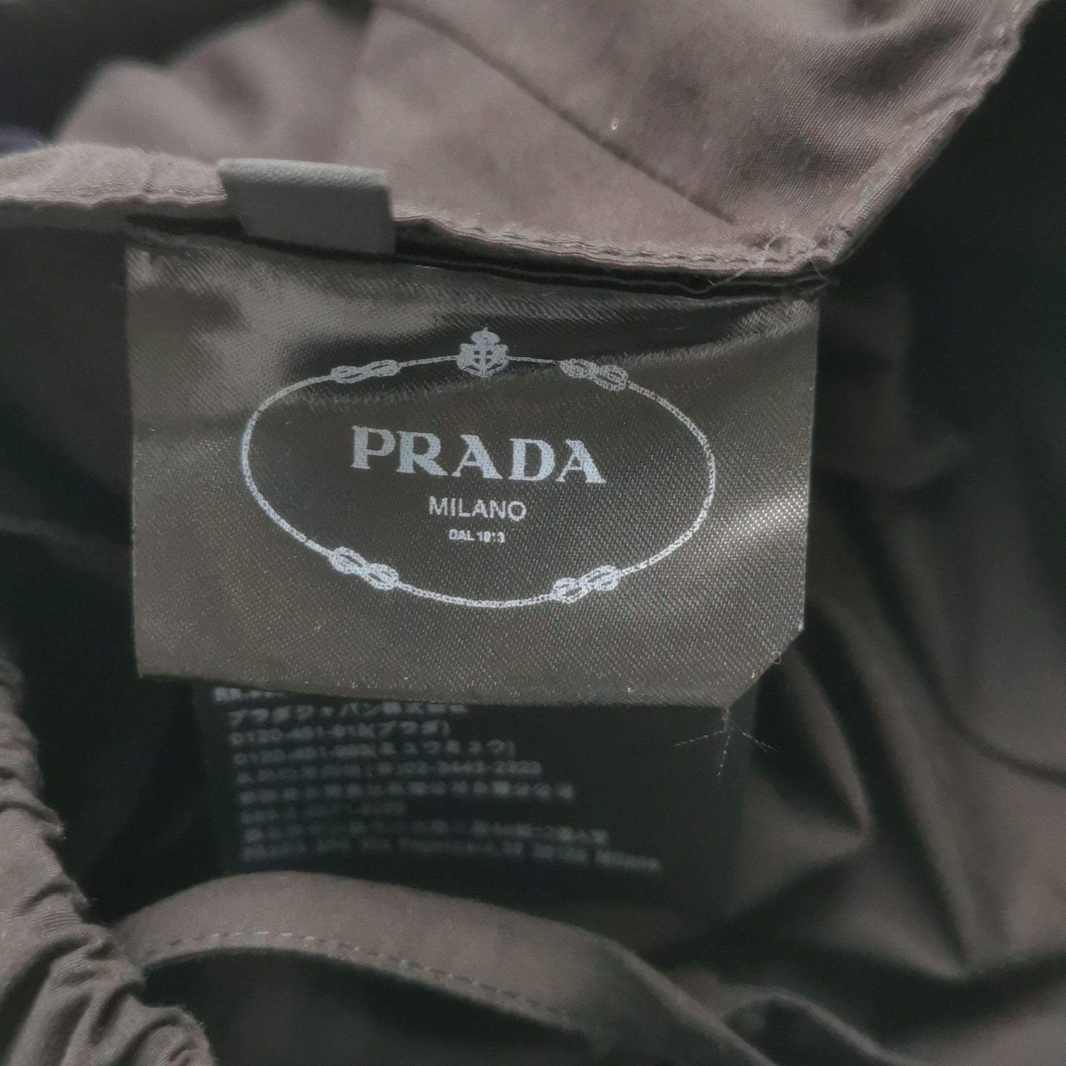 Prada Prada Polka Dot Shorts Size 38 Size 26" / US 2 / IT 38 - 13 Thumbnail
