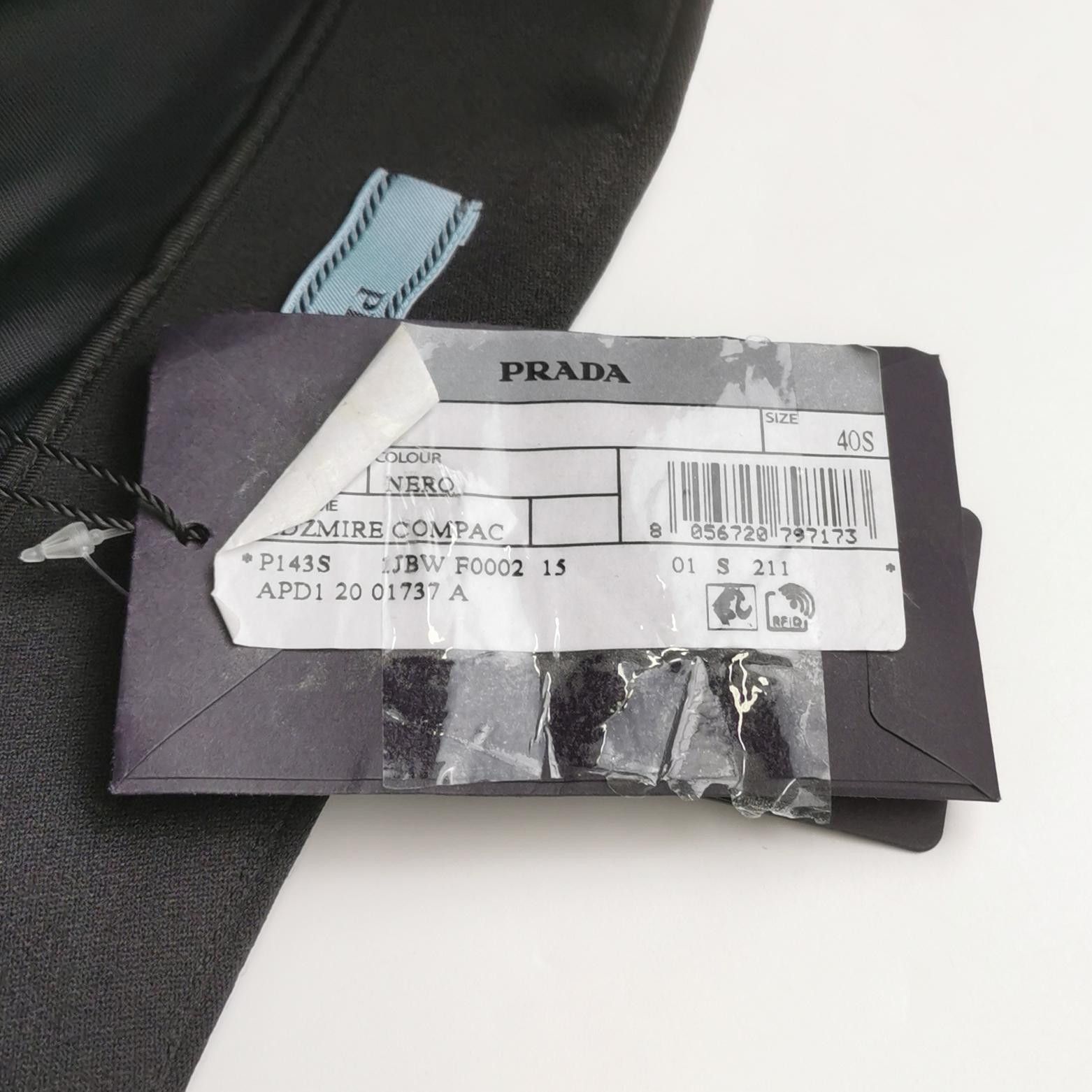 Prada Prada Black Skirt Size 40 Size 27" / US 4 / IT 40 - 4 Thumbnail