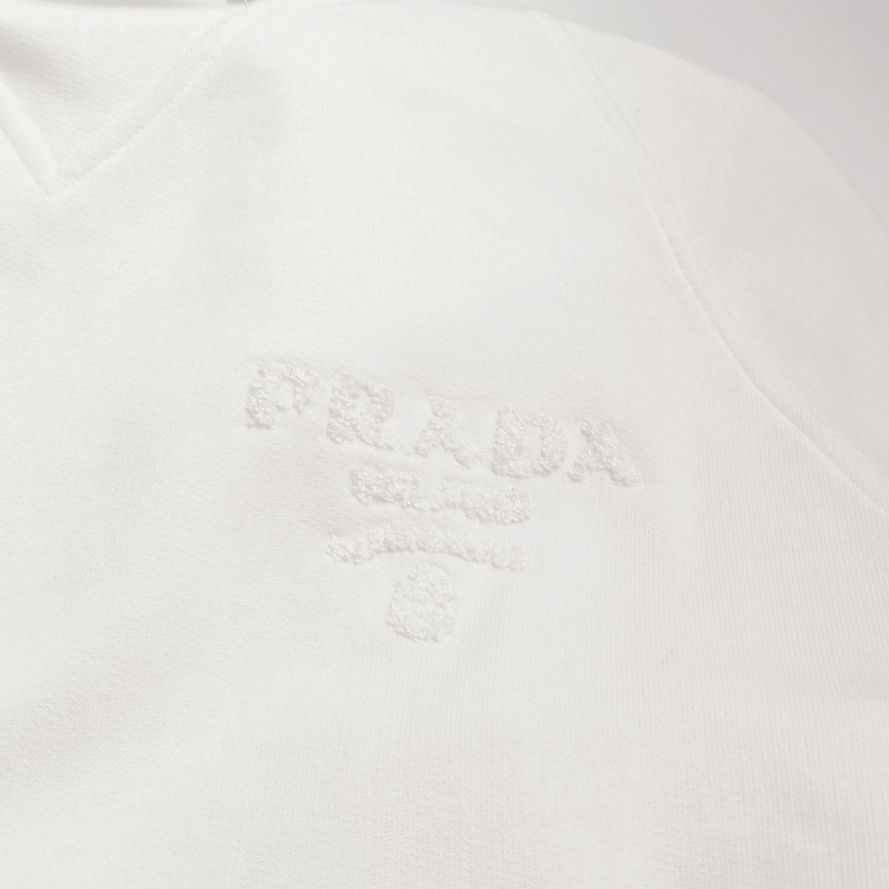 Prada Prada Logo Sleeveless Hoodie Size M Size US M / EU 48-50 / 2 - 3 Thumbnail