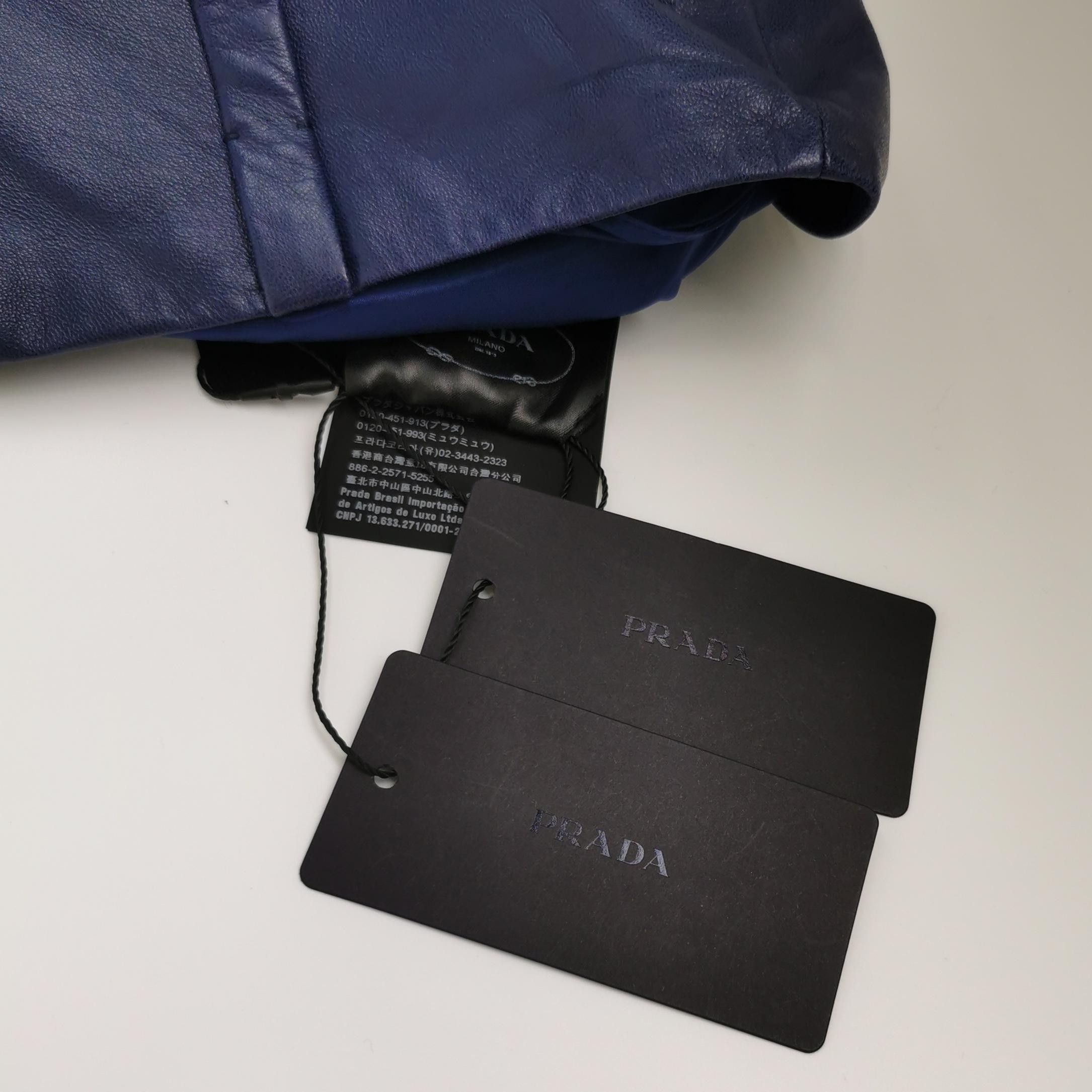 Prada Prada Logo Leather Mini Skirt Size 40 Size 27" / US 4 / IT 40 - 4 Thumbnail