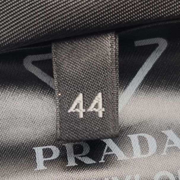Prada Prada Re-Nylon Logo Plaque Crop Top Size 44 Size M / US 6-8 / IT 42-44 - 6 Thumbnail