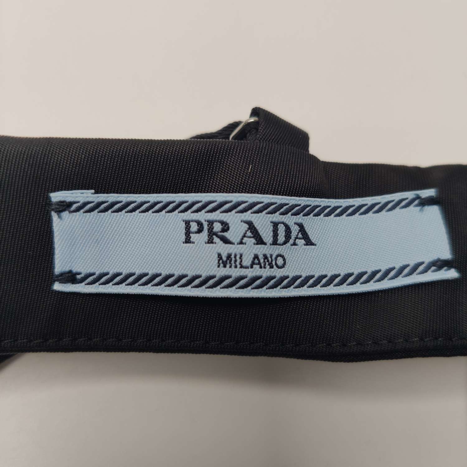 Prada Prada Re-Nylon Logo Plaque Crop Top Size 44 Size M / US 6-8 / IT 42-44 - 5 Thumbnail