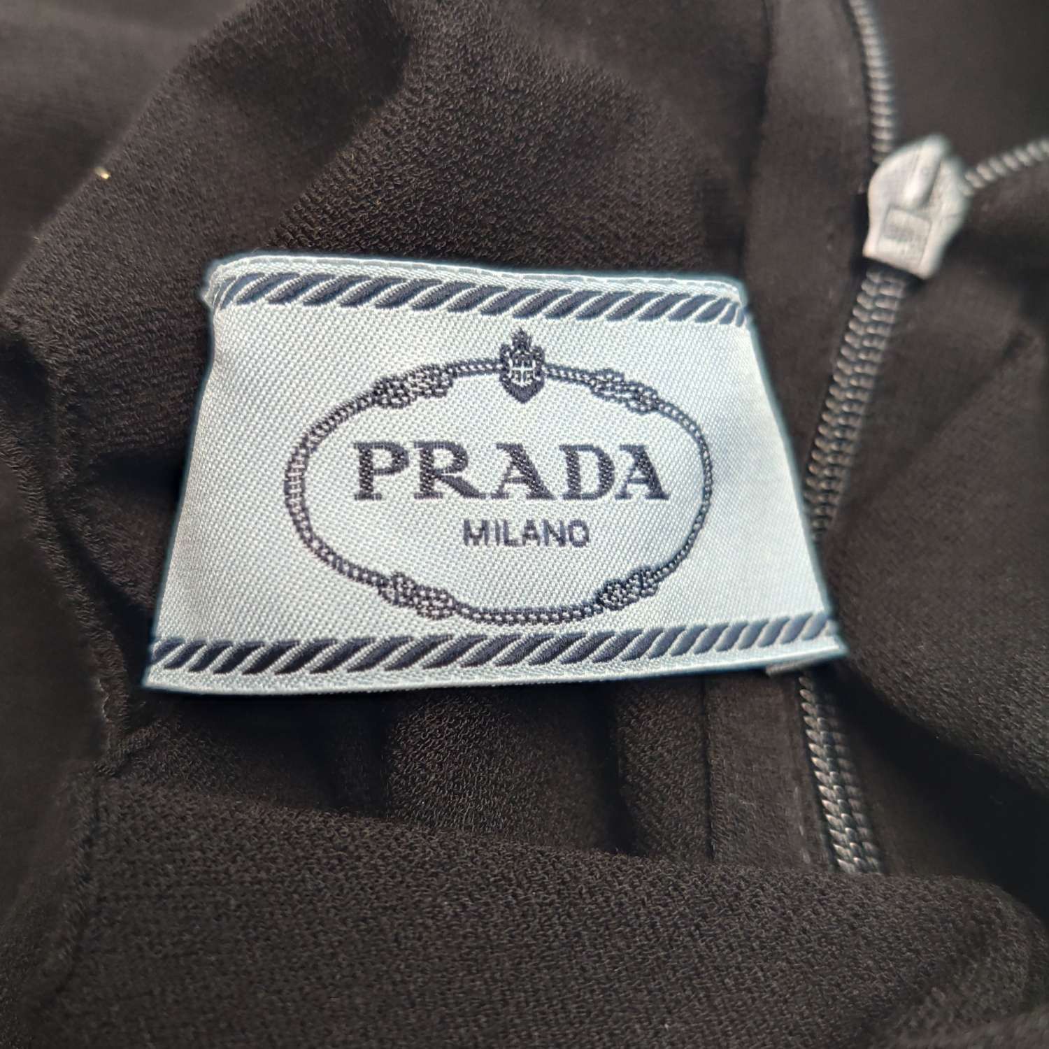 Prada Prada Cutout Logo Knit Sweater Size 40 Size S / US 4 / IT 40 - 4 Thumbnail