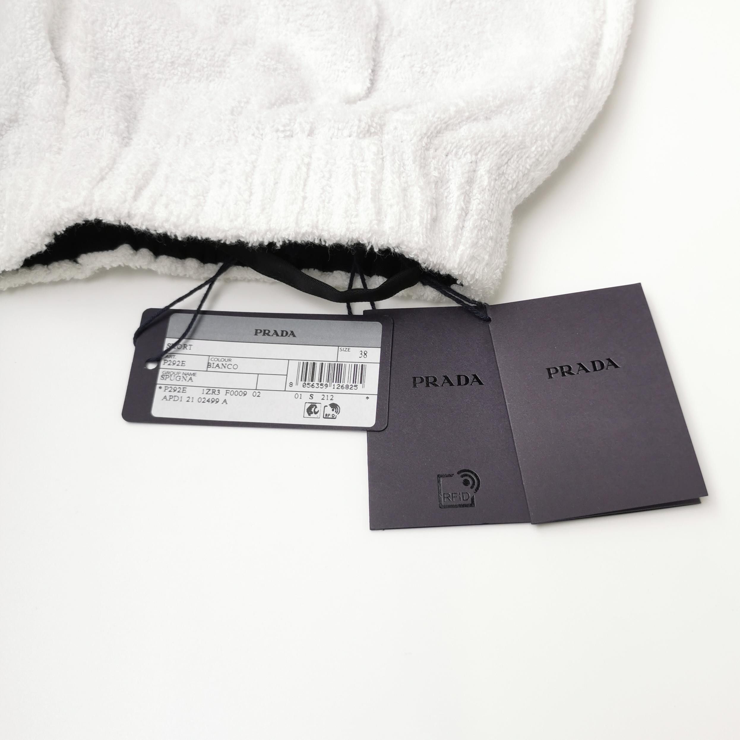 Prada Prada Logo Terry Shorts Size 38 Size 26" / US 2 / IT 38 - 4 Thumbnail