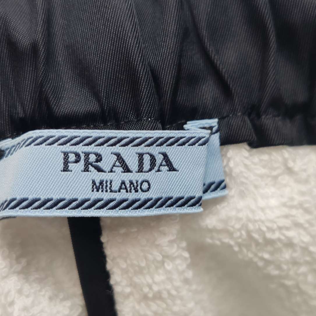 Prada Prada Logo Terry Shorts Size 38 Size 26" / US 2 / IT 38 - 5 Thumbnail