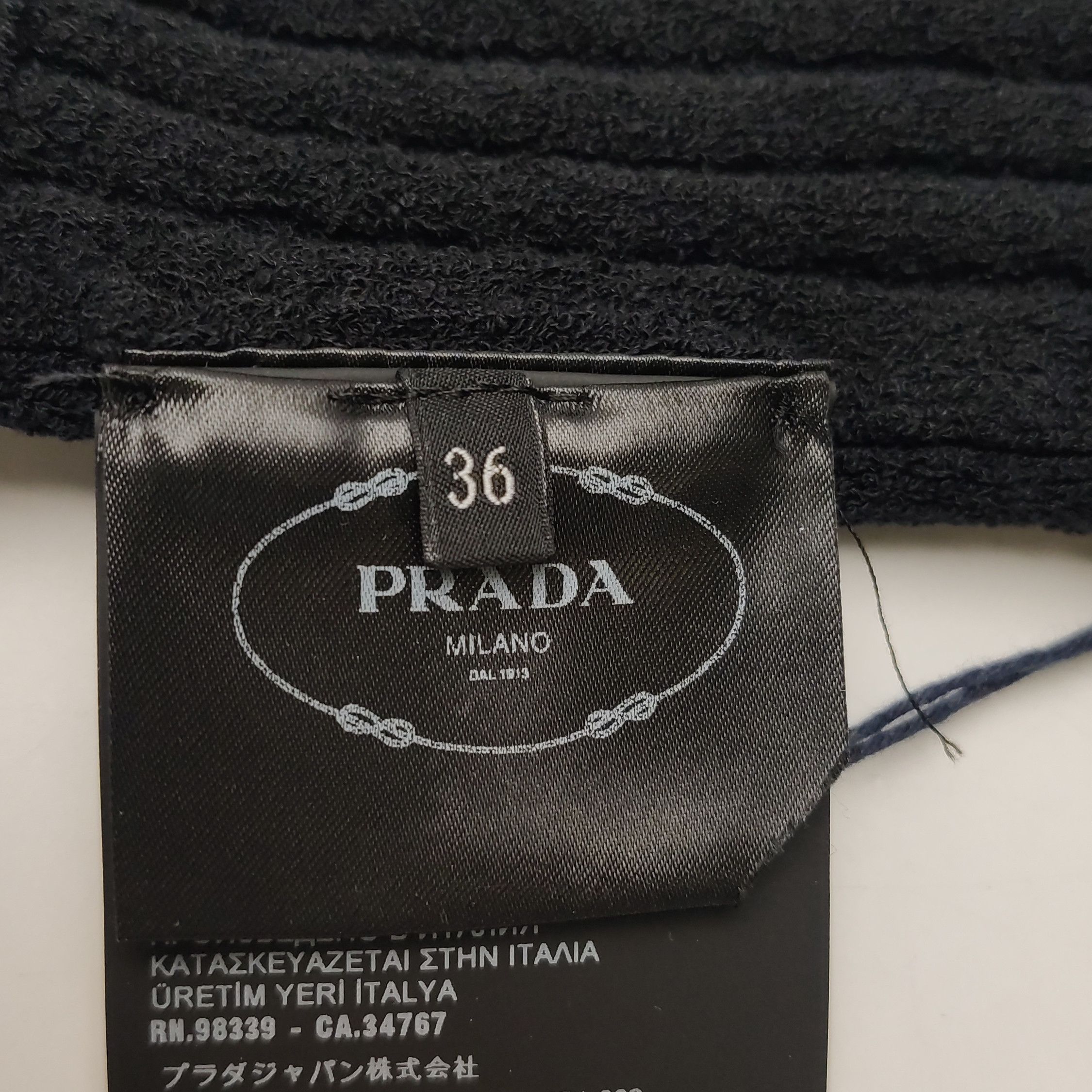 Prada Prada Logo Ribbed Crop Tank Top Size 36 Size XS / US 0-2 / IT 36-38 - 9 Thumbnail