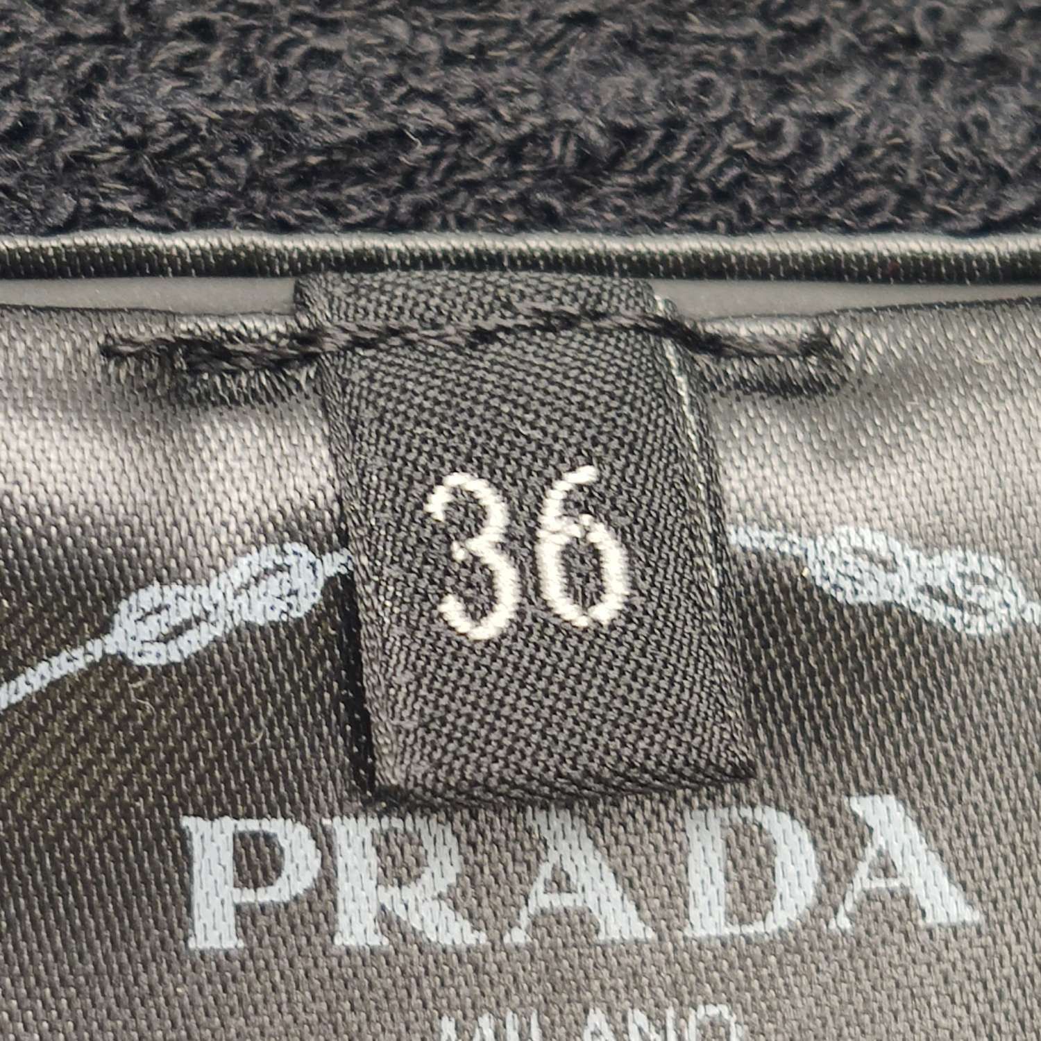 Prada Prada Logo Ribbed Crop Tank Top Size 36 Size XS / US 0-2 / IT 36-38 - 6 Thumbnail