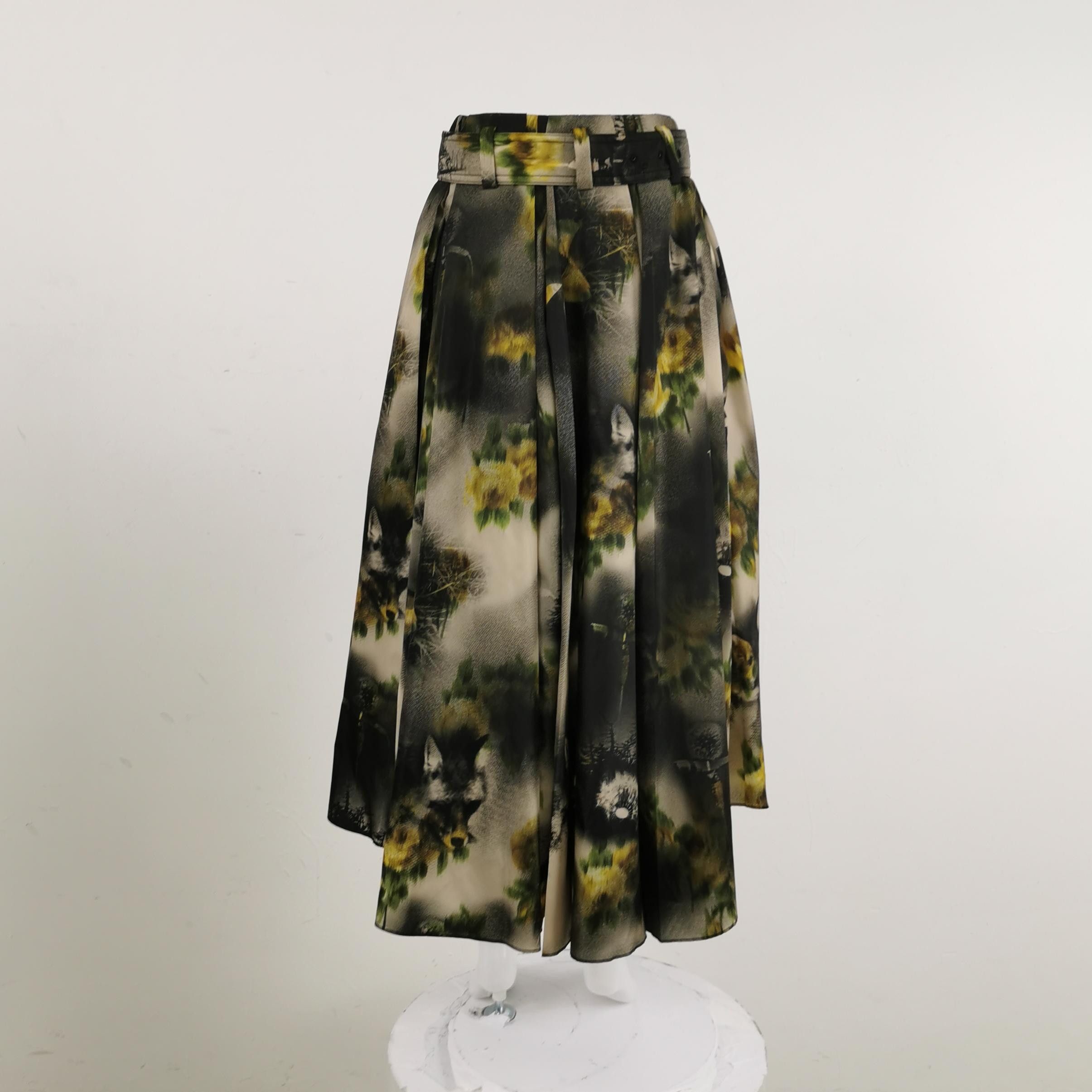 Prada Prada Printed Midi Skirt Size 36 Size 25" / US 0 / IT 36 - 2 Thumbnail