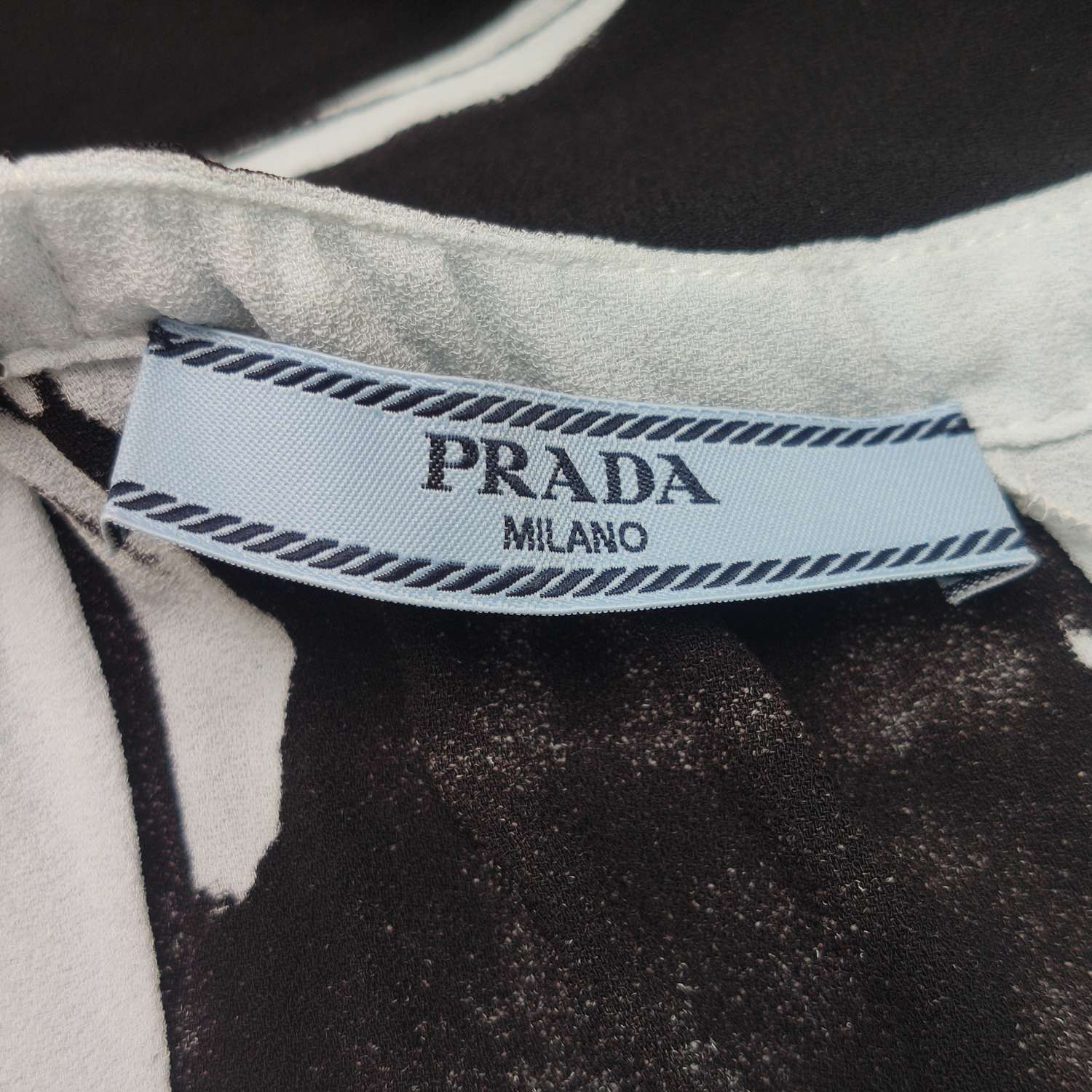 Prada Prada Printed Slip Midi Dress Size 36 Size XS / US 0-2 / IT 36-38 - 7 Thumbnail