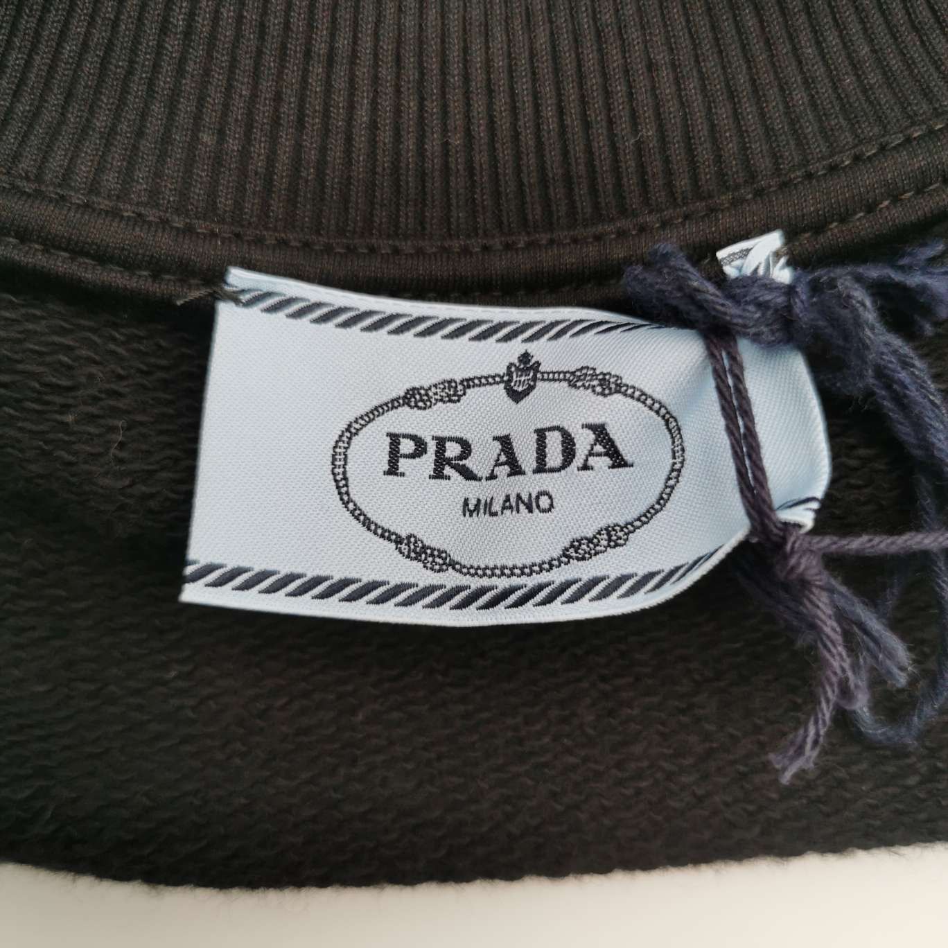 Prada Prada Logo Elastic Hem Sweatshirt Size S Size S / US 4 / IT 40 - 5 Thumbnail