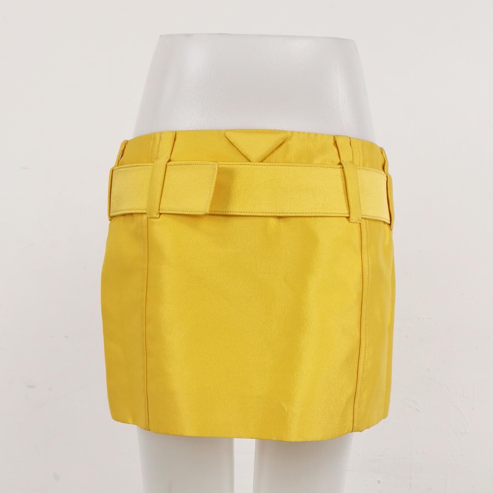 Prada Prada Belted Mini Skirt Size 38 Size 26" / US 2 / IT 38 - 2 Thumbnail