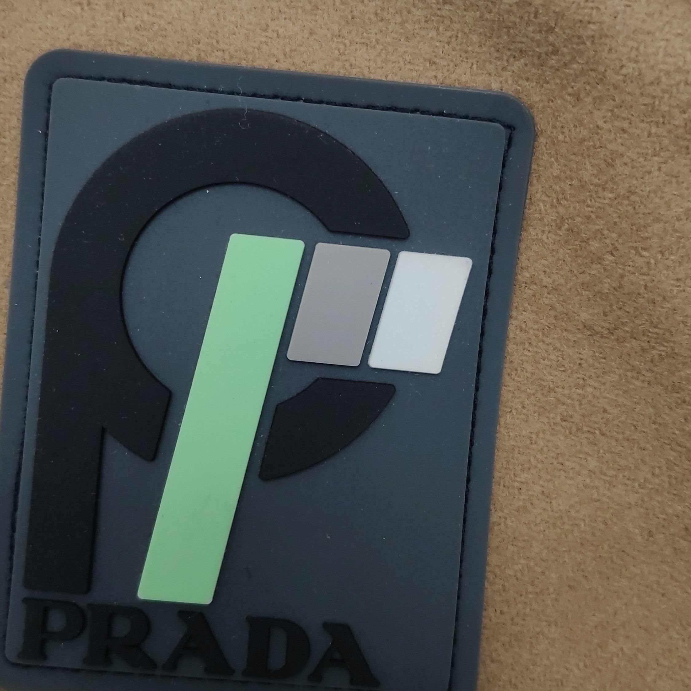 Prada Prada Logo Patch Wool Sleeveless Top Size S Size US S / EU 44-46 / 1 - 9 Thumbnail