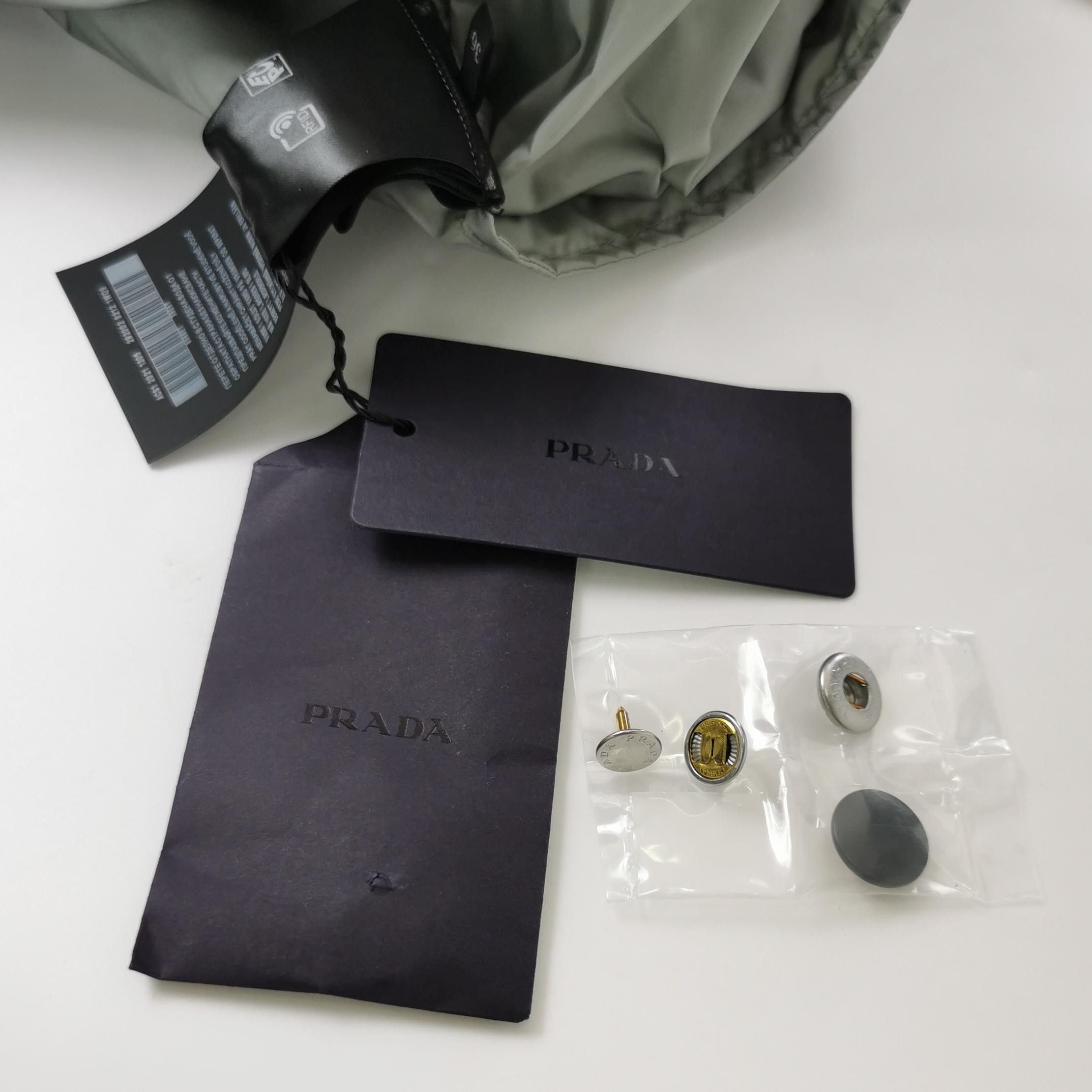 Prada Prada Triangle Logo Hooded Poncho Size 36 Size XS / US 0-2 / IT 36-38 - 4 Thumbnail