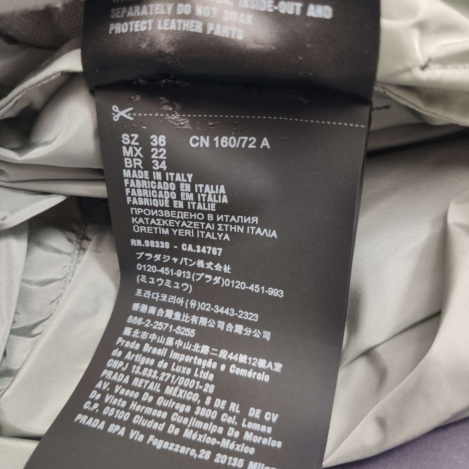 Prada Prada Triangle Logo Hooded Poncho Size 36 Size XS / US 0-2 / IT 36-38 - 7 Thumbnail