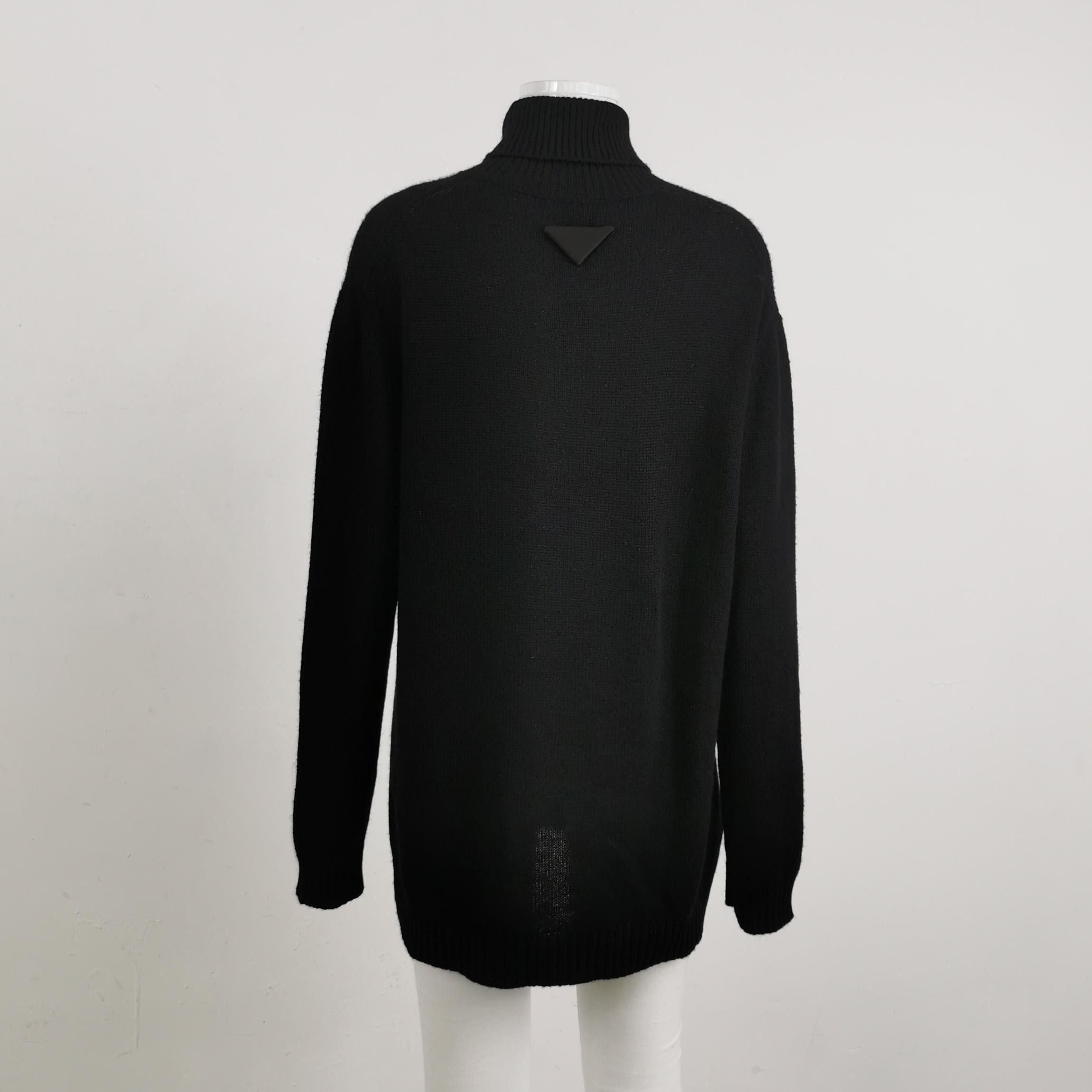 Prada Prada Cashmere Turtleneck Logo Sweater Size L Size US L / EU 52-54 / 3 - 2 Thumbnail