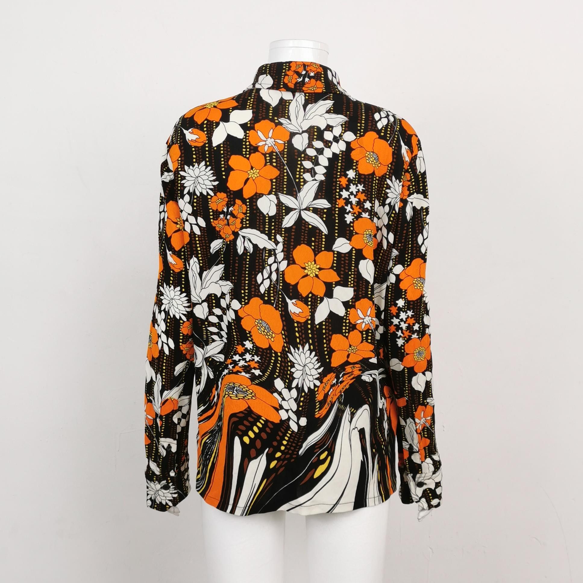 Prada Prada Floral Print Button Up Shirt Size L Size US L / EU 52-54 / 3 - 2 Thumbnail
