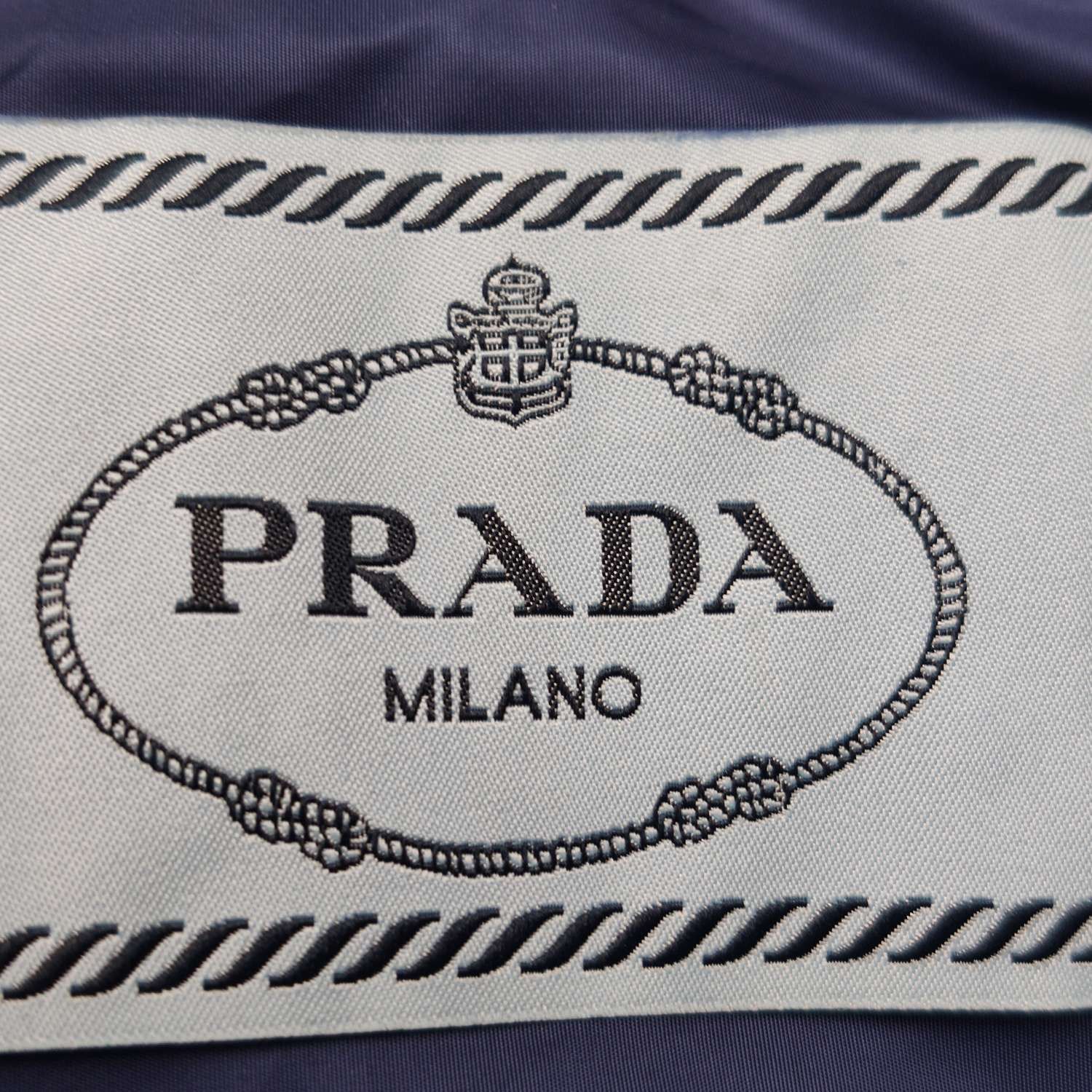 Prada Prada Logo Plaque Zip-Up Hooded Jacket Size IT 42 Size M / US 6-8 / IT 42-44 - 4 Thumbnail