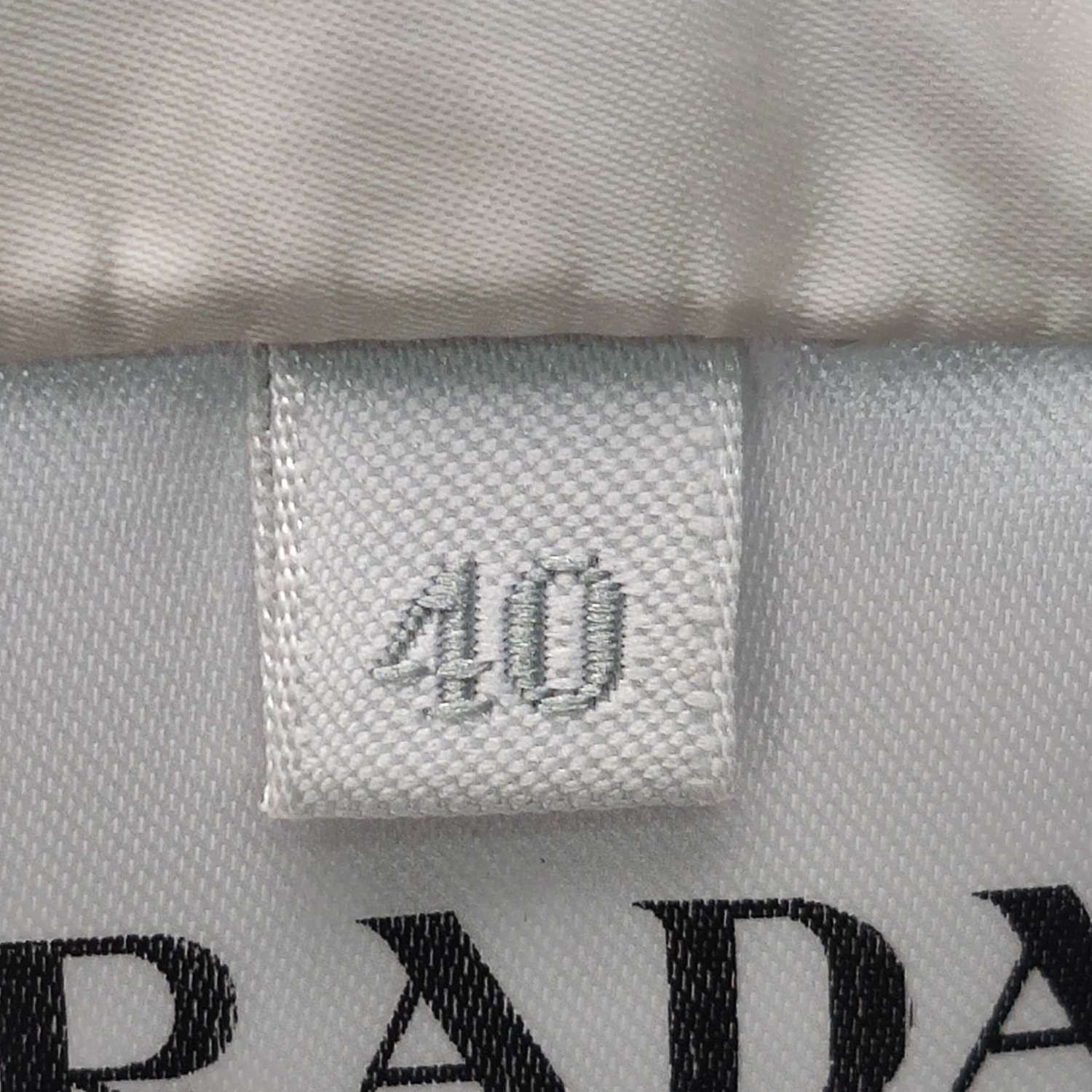Prada Prada Logo Patch Padded Vest Size IT 40 Size S / US 4 / IT 40 - 6 Thumbnail