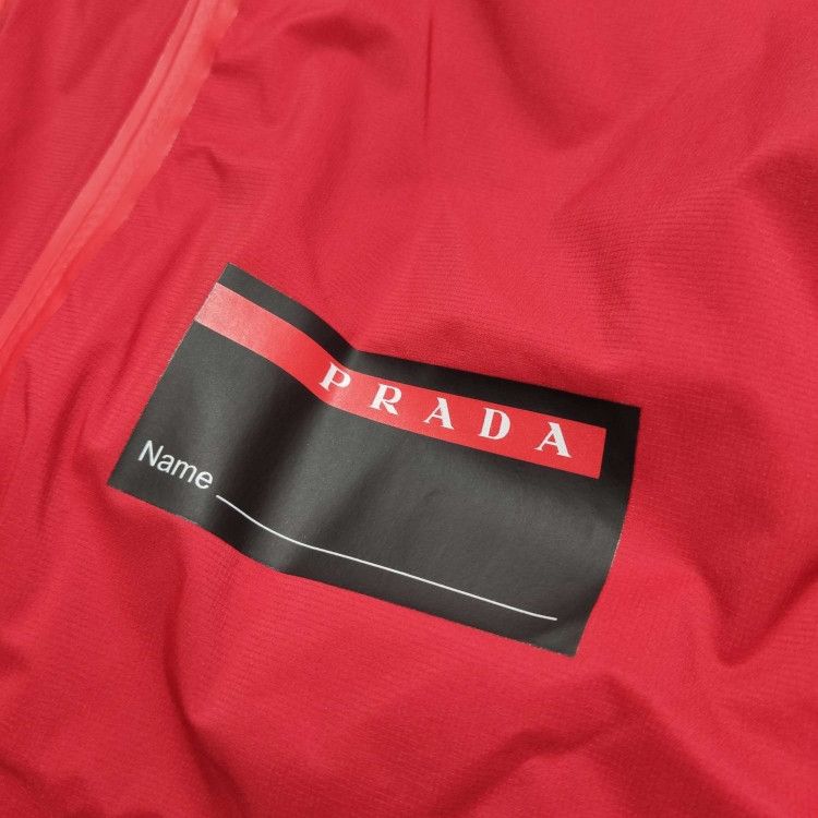 Prada Prada Red Logo Pullover Windbreaker Size XS Size US XS / EU 42 / 0 - 5 Thumbnail
