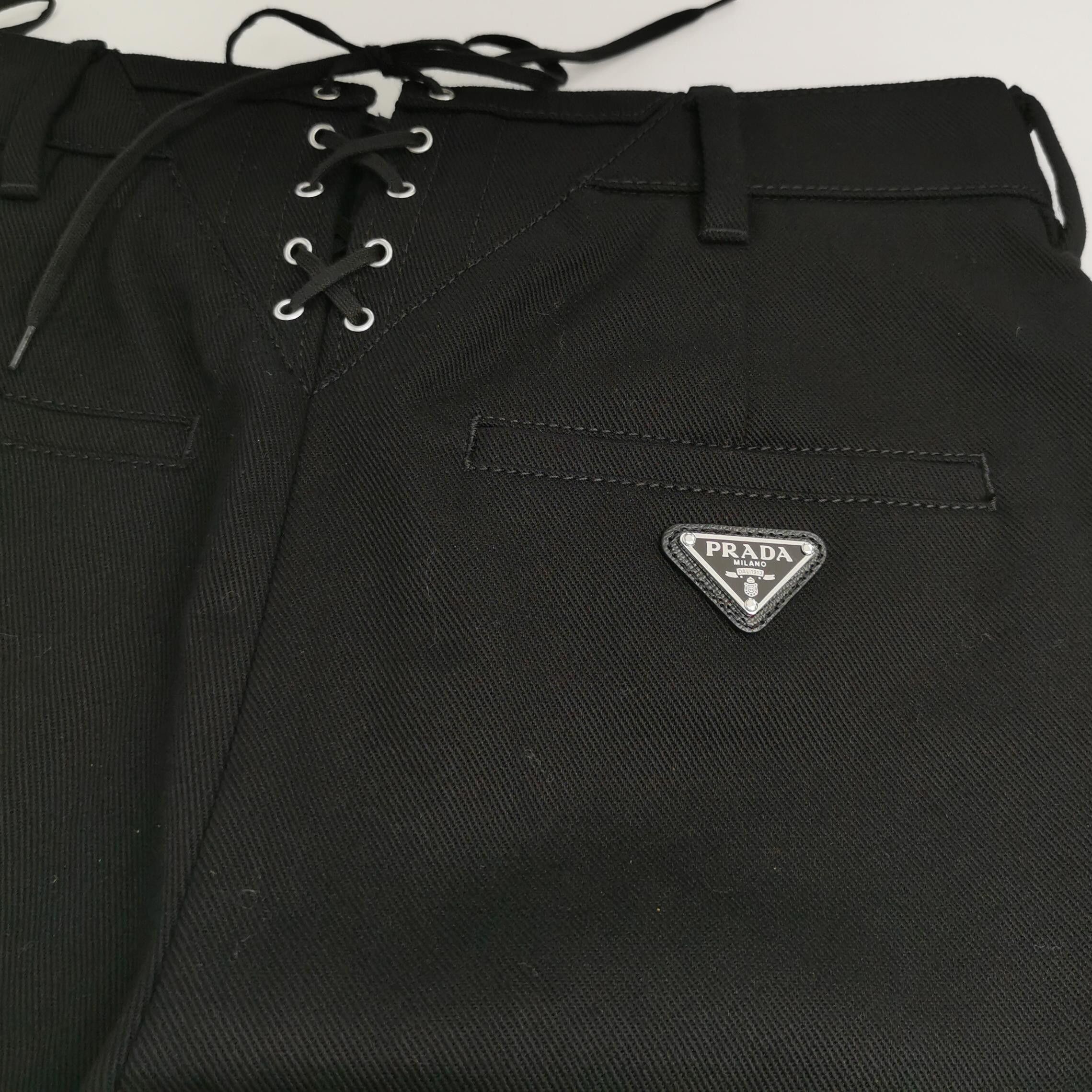 Prada Prada Triangular Logo Lace Back Pants Size 36 Size 25" / US 0 / IT 36 - 3 Thumbnail
