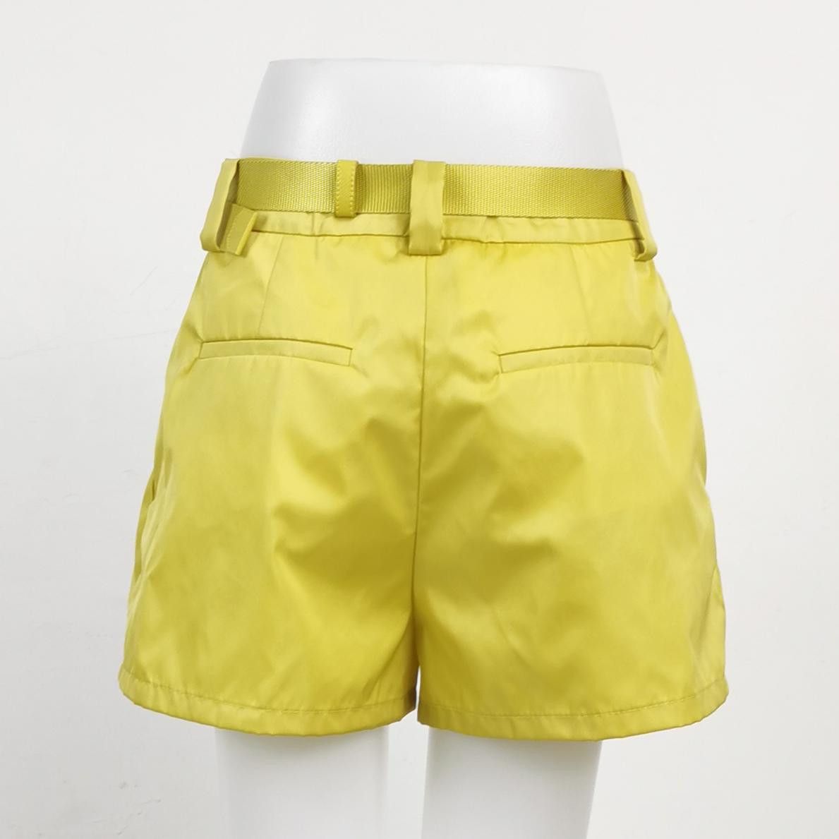 Prada Prada Re-Nylon Belt Bag Shorts Size 40 Size 27" / US 4 / IT 40 - 2 Thumbnail