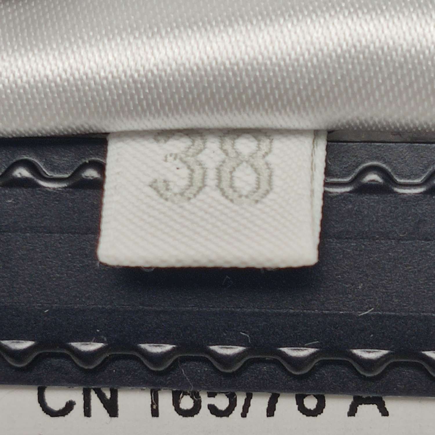 Prada Prada Silk Triangle Logo Halter Top Size 38 Size XS / US 0-2 / IT 36-38 - 7 Thumbnail