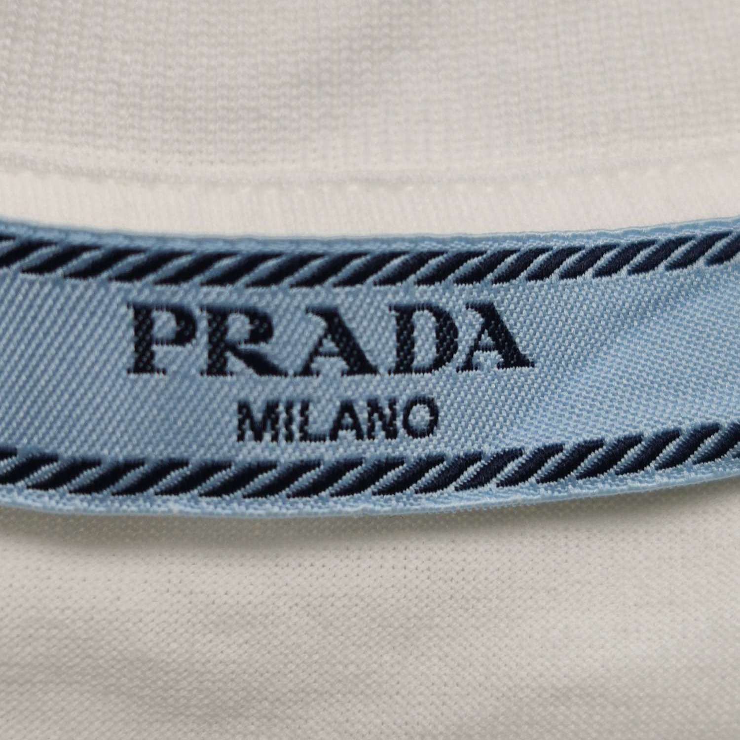 Prada Prada Pouch Sleeve T-Shirt Size S Size US S / EU 44-46 / 1 - 5 Thumbnail