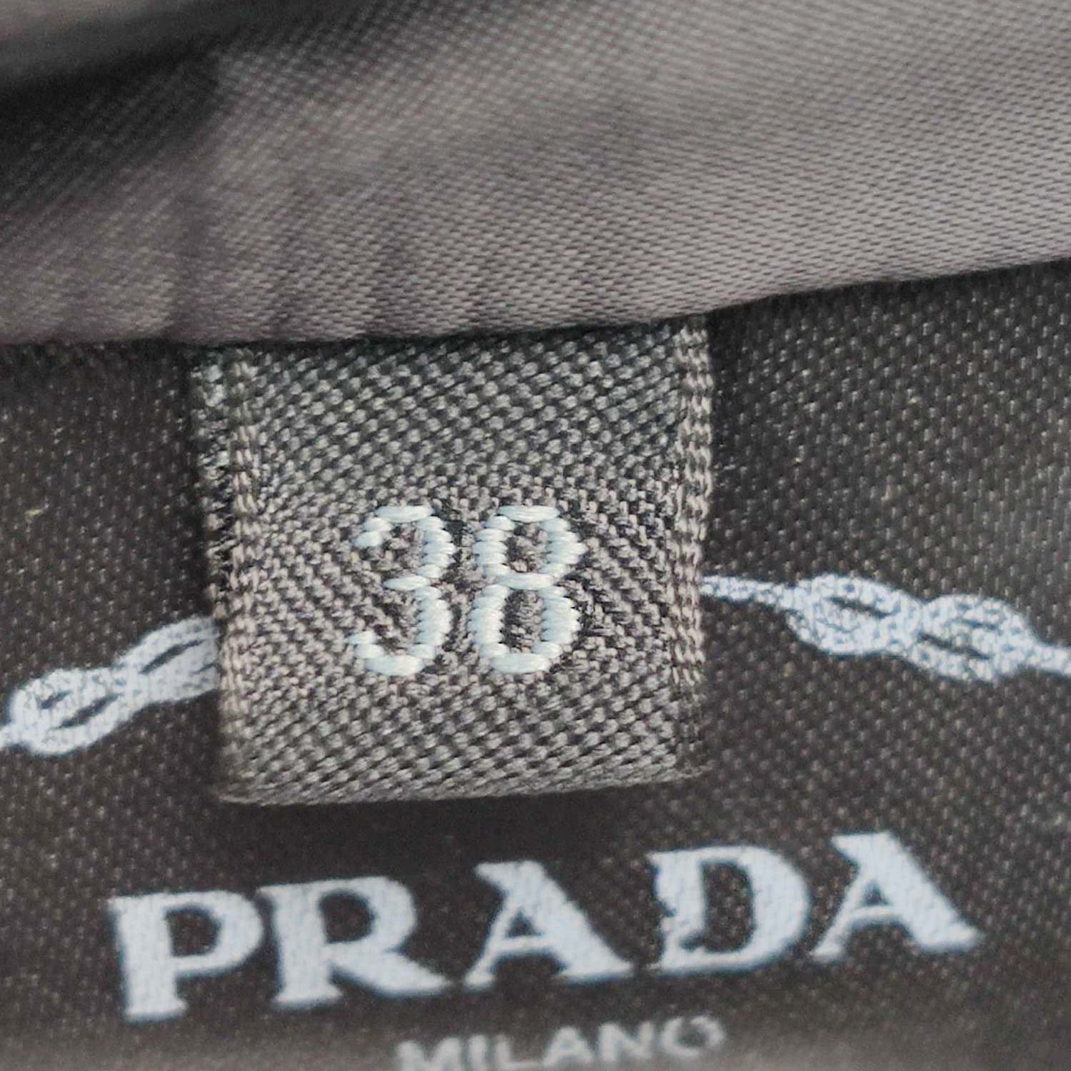 Prada Prada Quilted Hooded Down Jacket Size 38 Size XS / US 0-2 / IT 36-38 - 5 Thumbnail