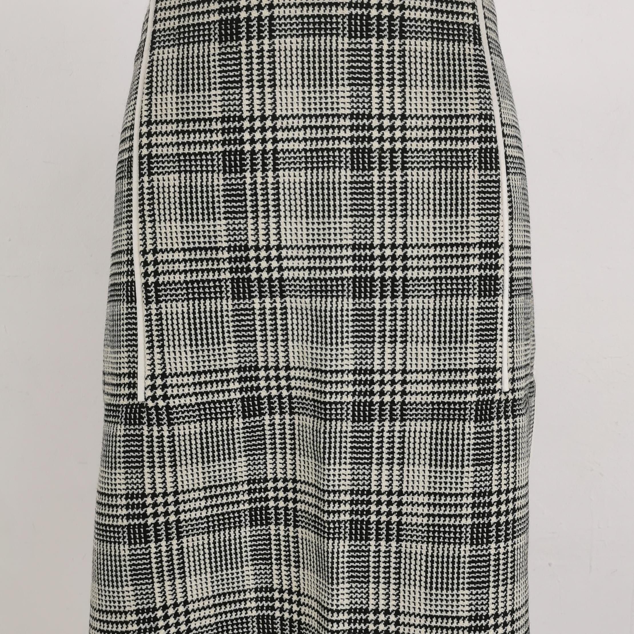 Prada Prada Plaid Wool Midi Skirt Size 42 Size 28" / US 6 / IT 42 - 3 Thumbnail
