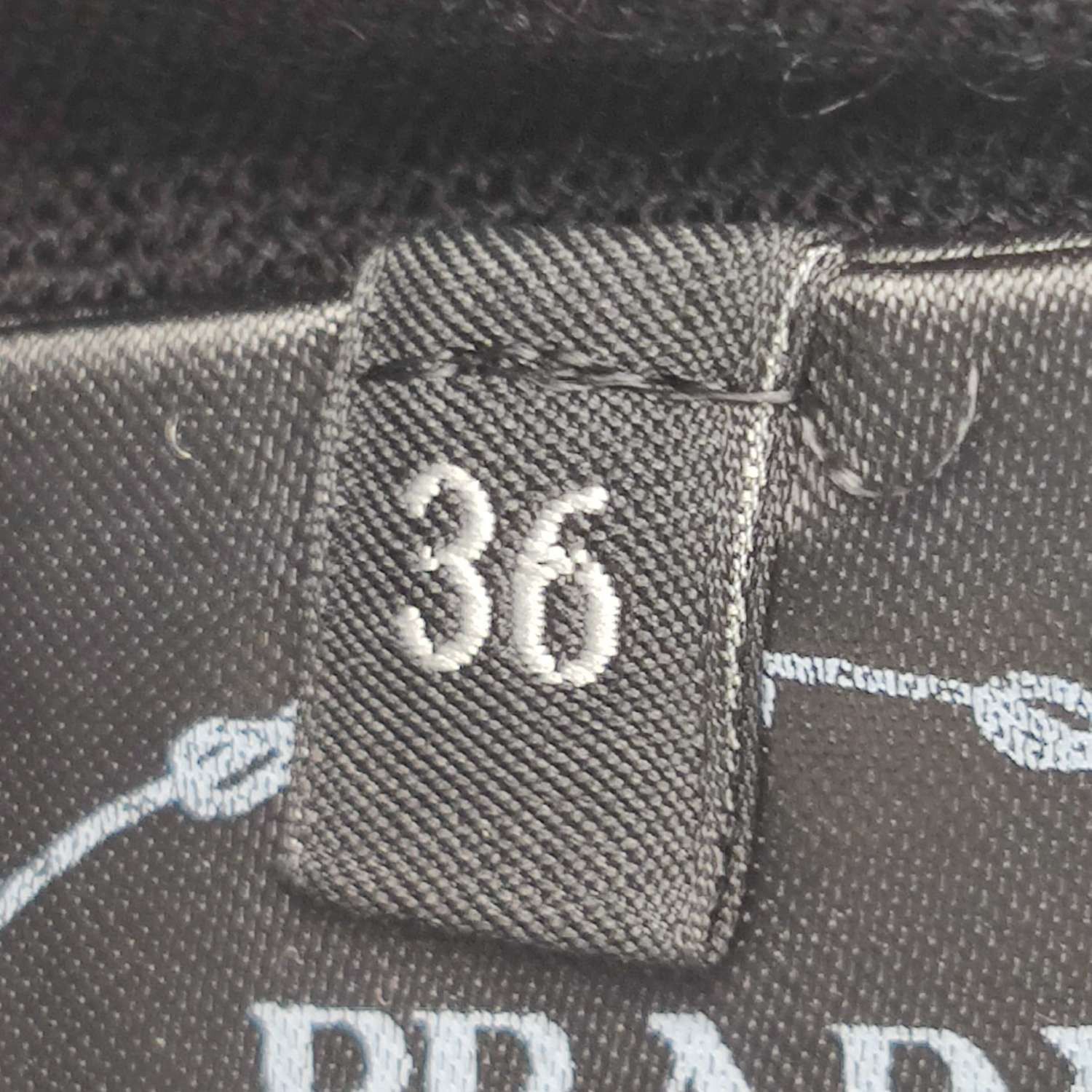 Prada Prada Logo Polo Knit Shirt Size 36 Size XS / US 0-2 / IT 36-38 - 6 Thumbnail