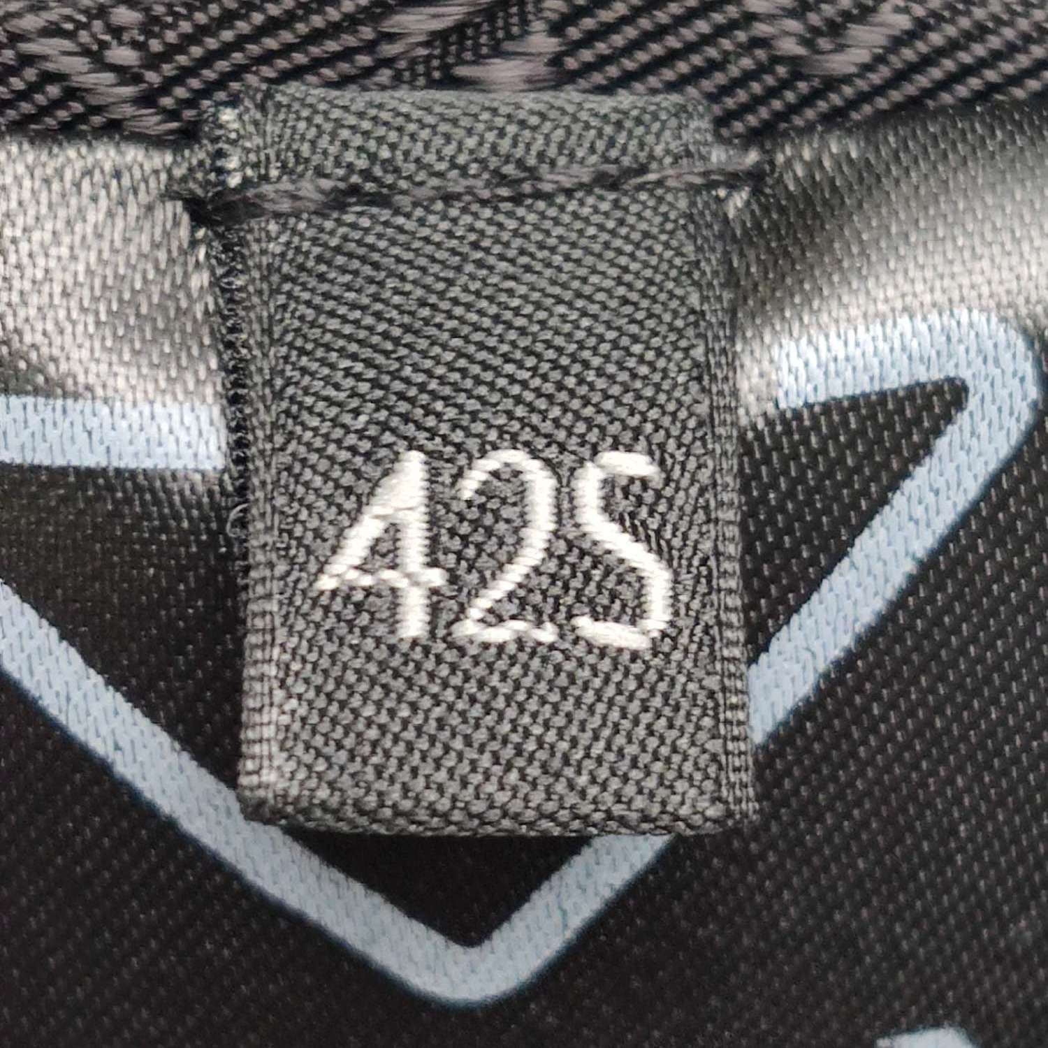 Prada Prada Re-Nylon Logo Pants Size XS Size US 32 / EU 48 - 6 Thumbnail