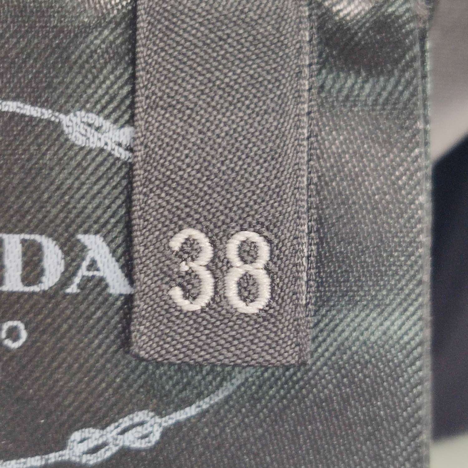 Prada Prada Ribbed Long Sleeve Sweater Size 38 Size XS / US 0-2 / IT 36-38 - 5 Thumbnail