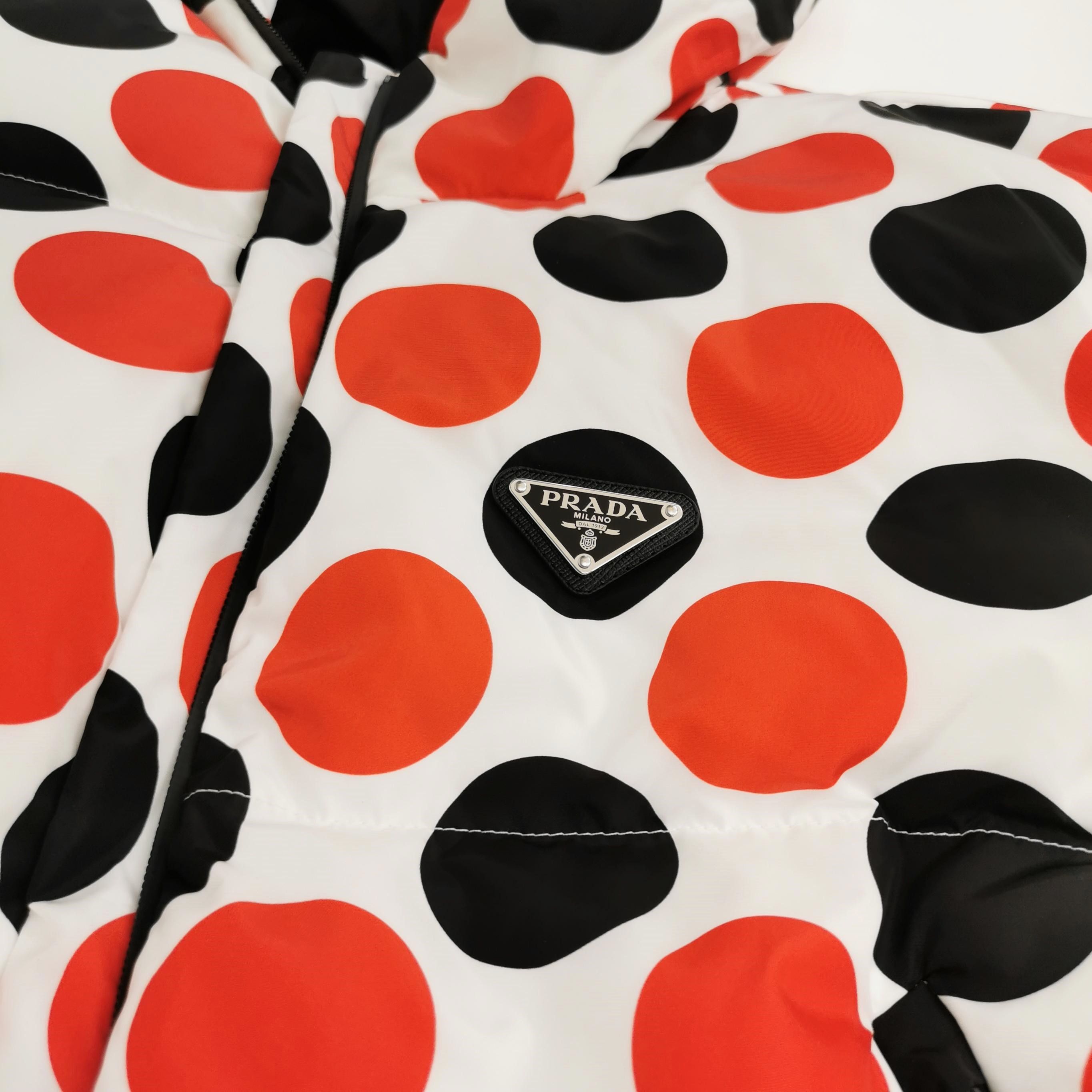 Prada Prada Polka Dot Down Jacket Size XS Size XS / US 0-2 / IT 36-38 - 3 Thumbnail