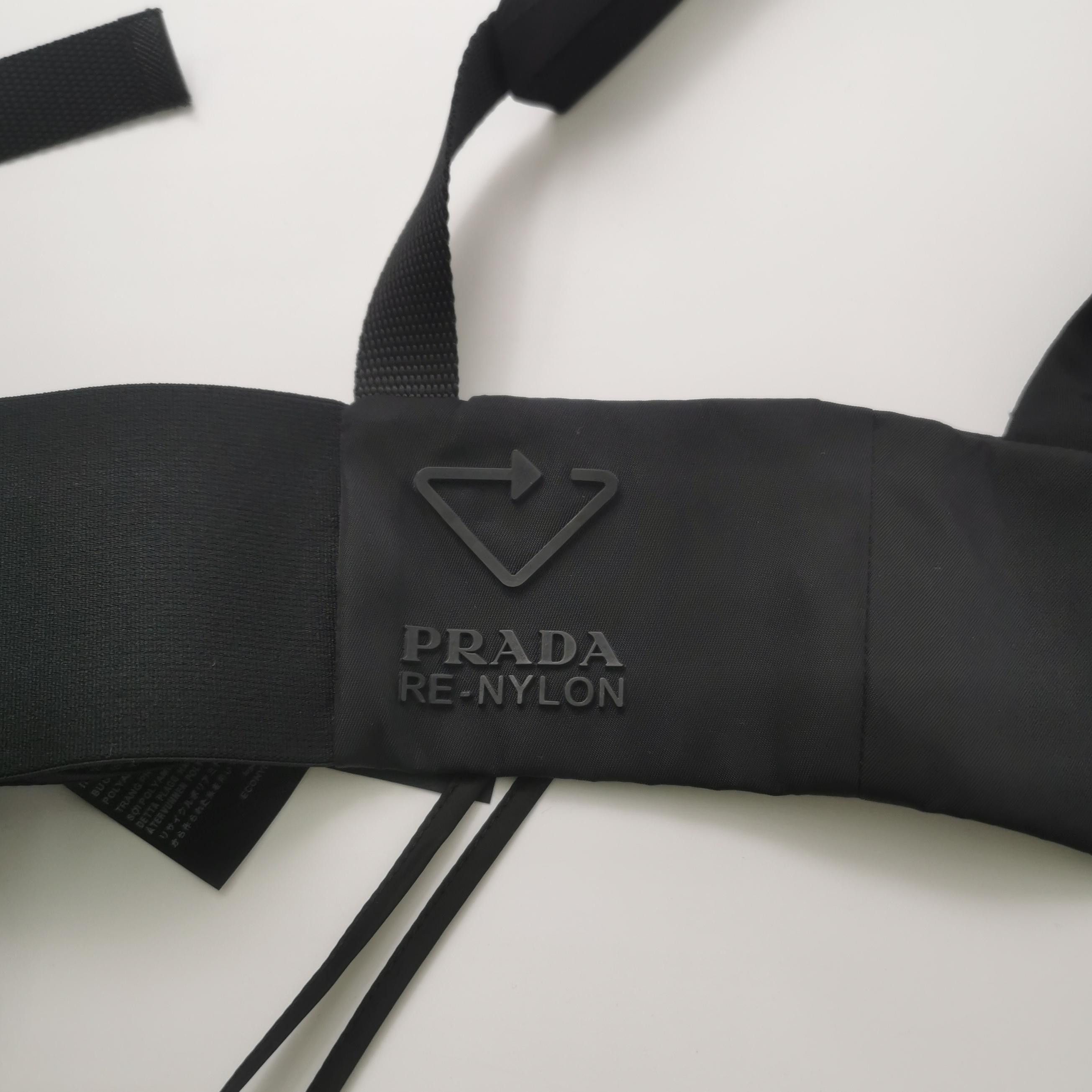 Prada Prada Re-Nylon Triangle Logo Crop Top Size 36 Size XS / US 0-2 / IT 36-38 - 4 Thumbnail