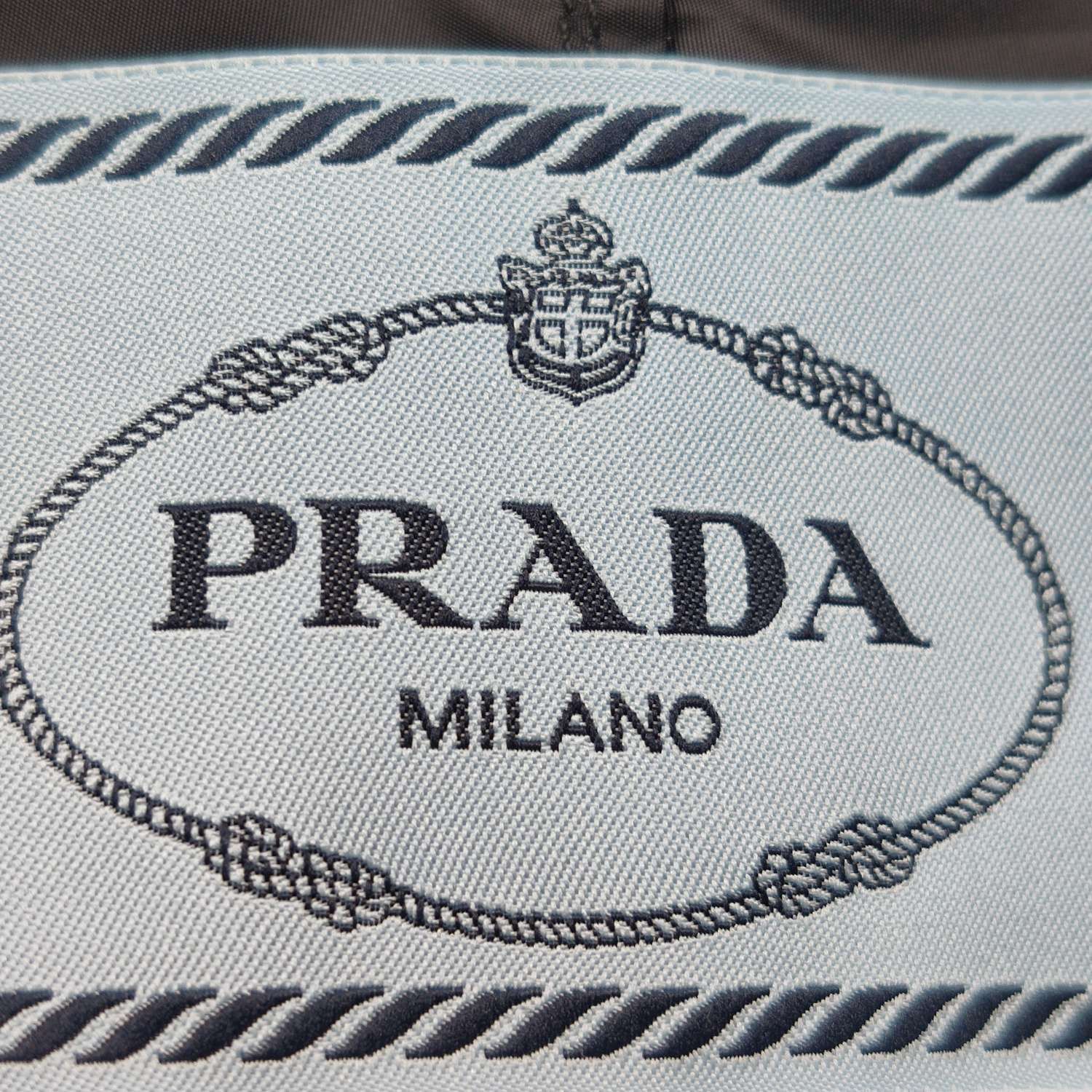 Prada Prada Re-Nylon Triangle Logo Trench Coat IT 42 Size M / US 6-8 / IT 42-44 - 8 Thumbnail