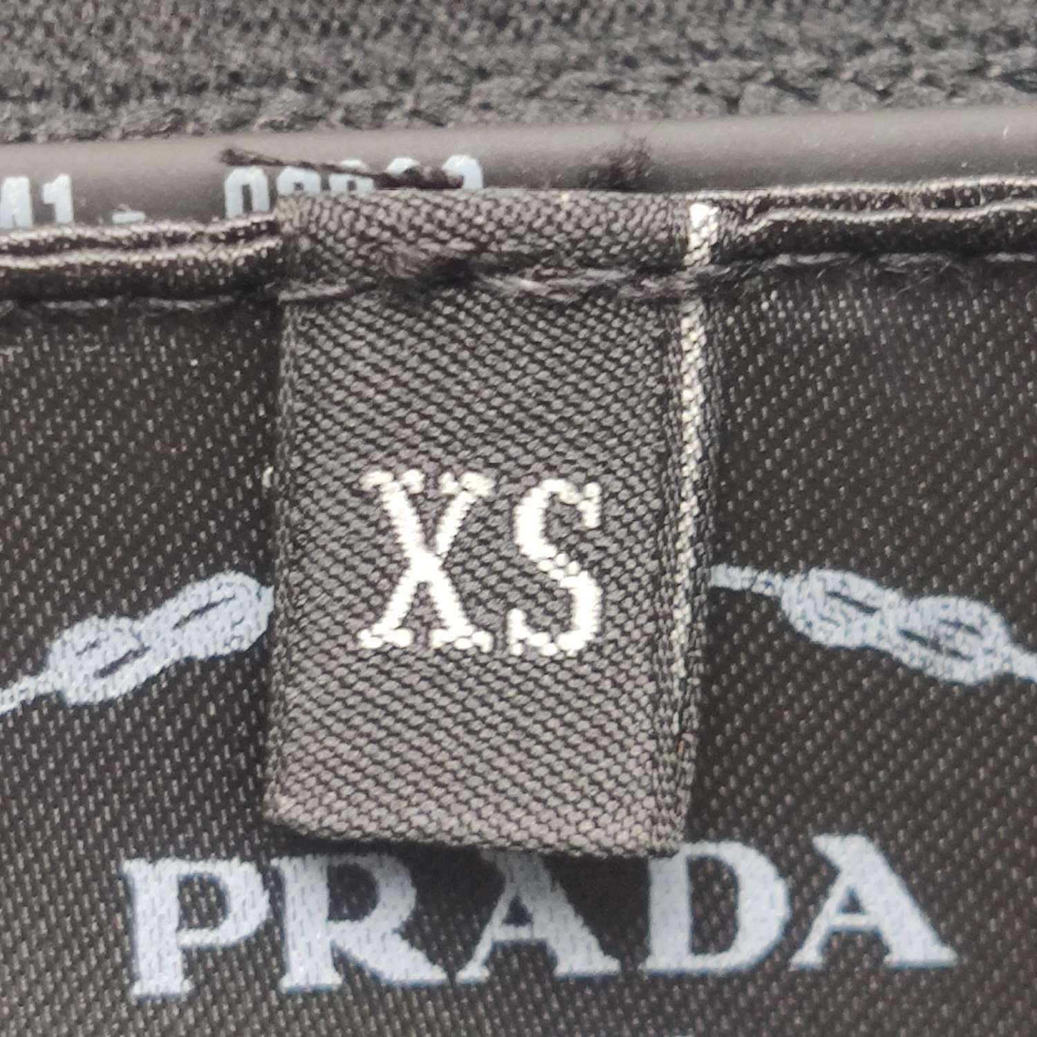 Prada Prada Logo Crewneck Sweater XS Size XS / US 0-2 / IT 36-38 - 6 Thumbnail
