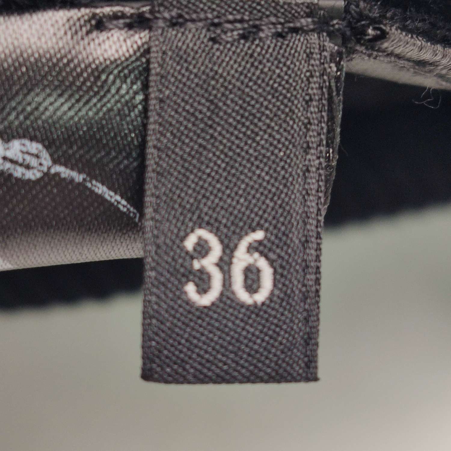 Prada Prada Black Ribbed Turtleneck Sweater Size 36 Size XS / US 0-2 / IT 36-38 - 5 Thumbnail