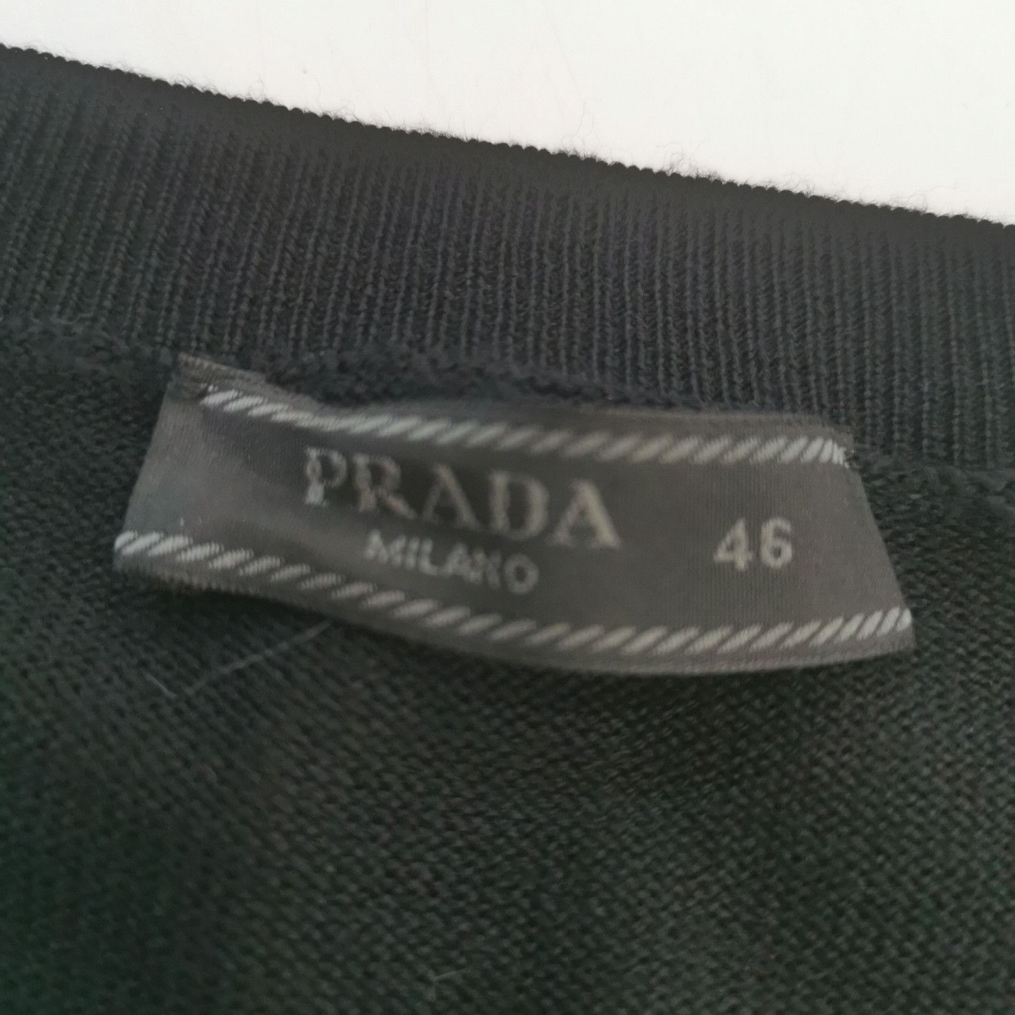 Prada Prada Pure Wool V-Neck Sweater Size US S Size US S / EU 44-46 / 1 - 4 Thumbnail