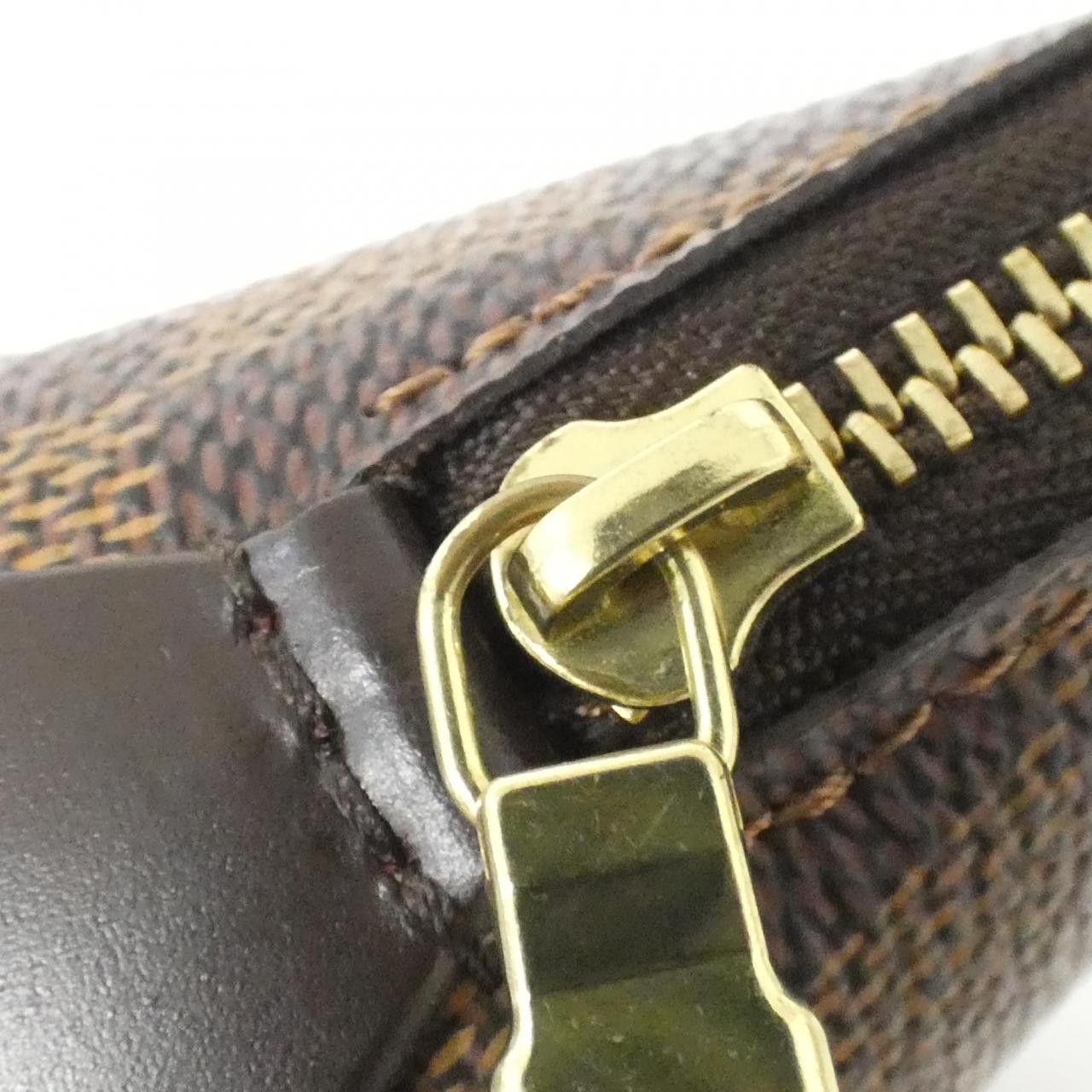 Louis Vuitton Louis Vuitton Louis Vuitton Pochette Cosmetic Damier Pouch Textile Vanity Bag N47516 DUTY FREE for USA Size ONE SIZE - 3 Thumbnail